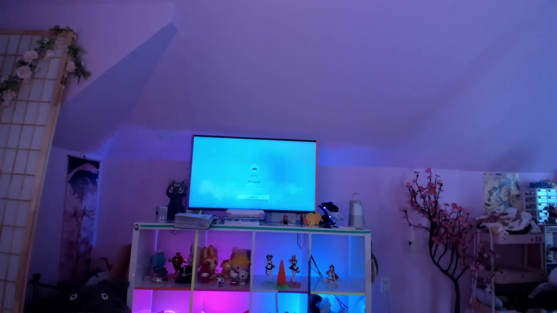 Gallery image thumbnail from SugaryBunny's myfreecams stream on, 03/29/2023, 24:22 image 2 of 20