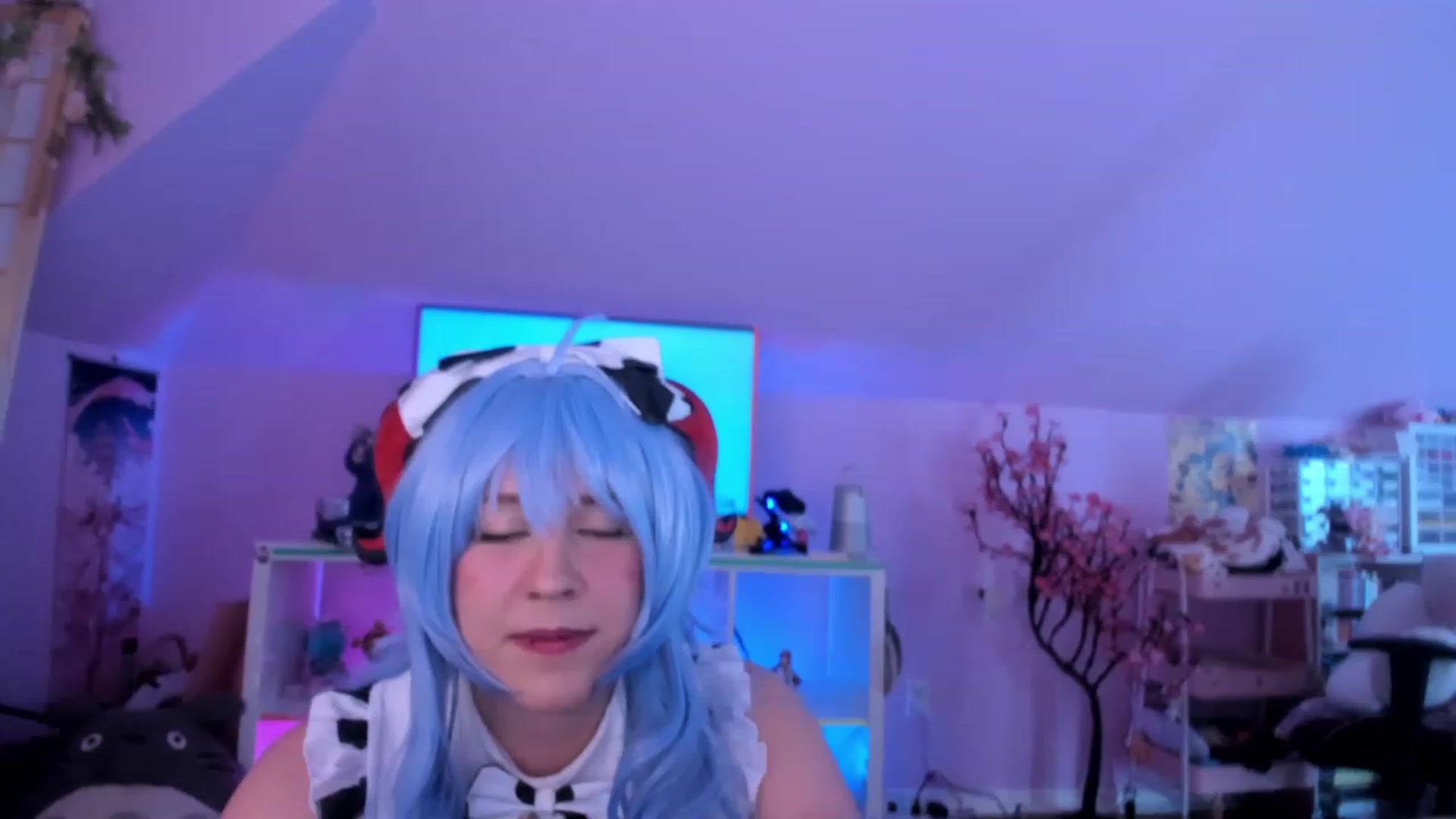 Gallery image thumbnail from SugaryBunny's myfreecams stream on, 03/29/2023, 24:22 image 4 of 20