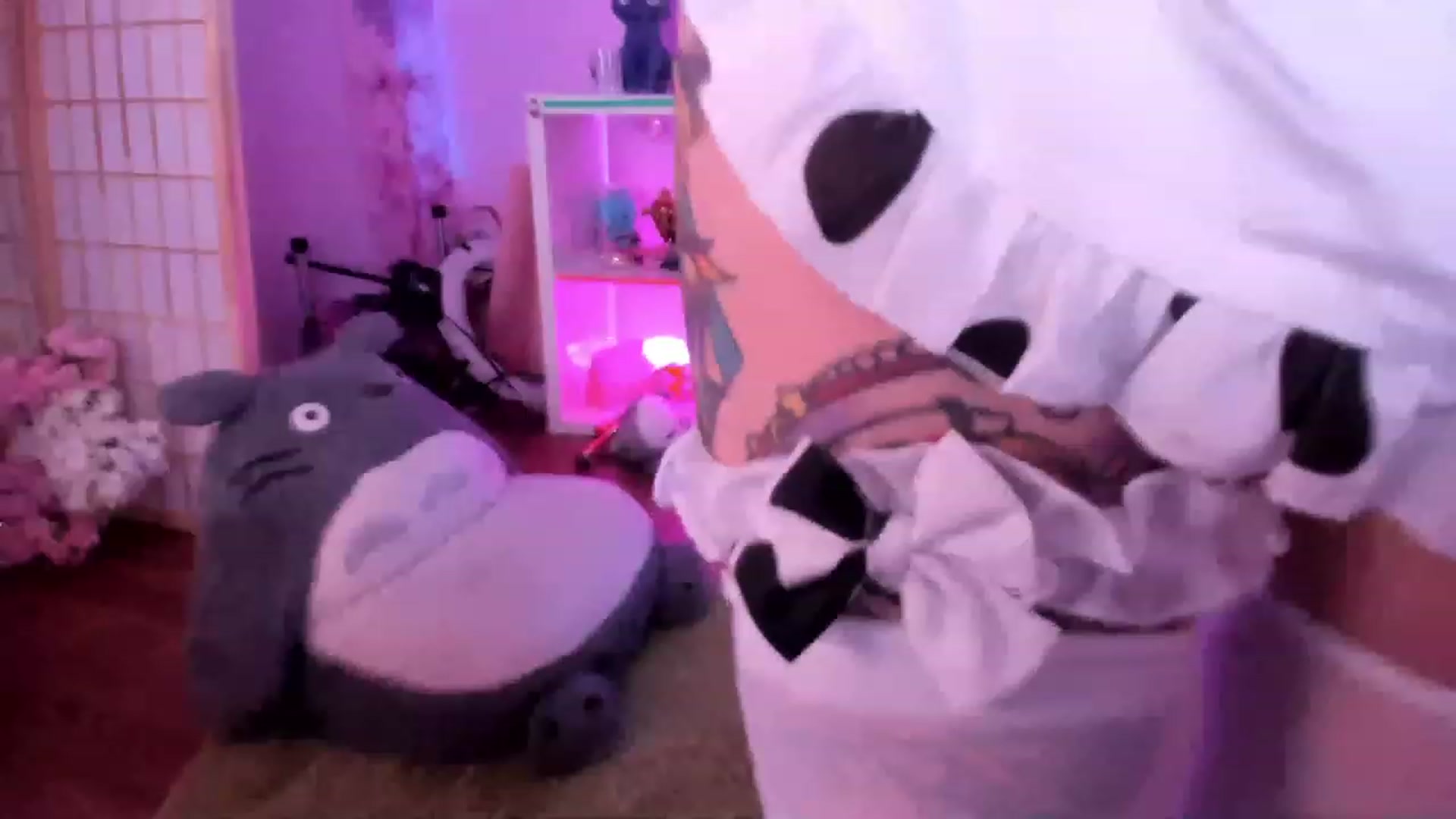 Gallery image thumbnail from SugaryBunny's myfreecams stream on, 03/29/2023, 01:22 image 3 of 20