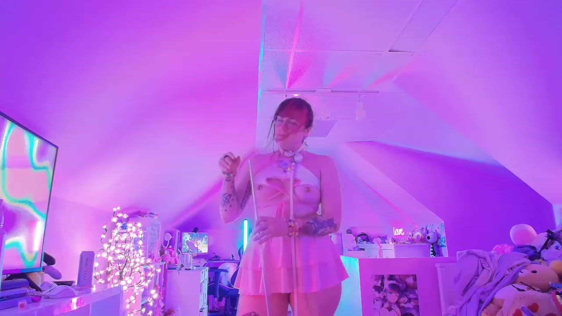 Gallery image thumbnail from SugaryBunny's myfreecams stream on, 04/14/2023, 24:53 image 11 of 20