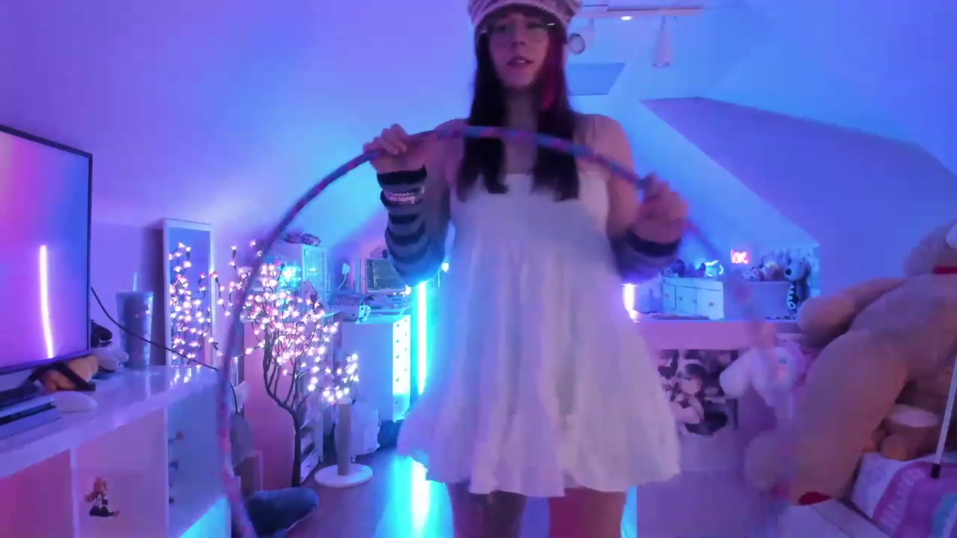 Gallery image thumbnail from SugaryBunny's myfreecams stream on, 04/21/2023, 24:01 image 10 of 20