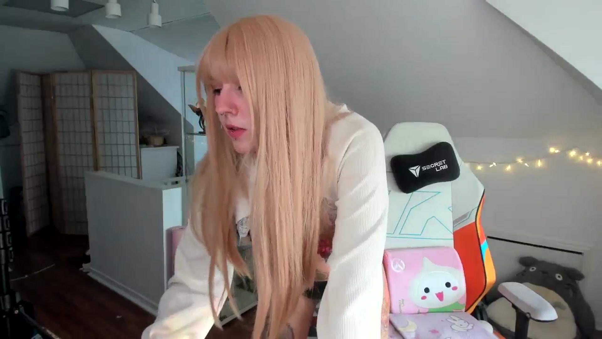 Gallery image thumbnail from SugaryBunny's myfreecams stream on, 08/30/2024, 23:03 image 5 of 20