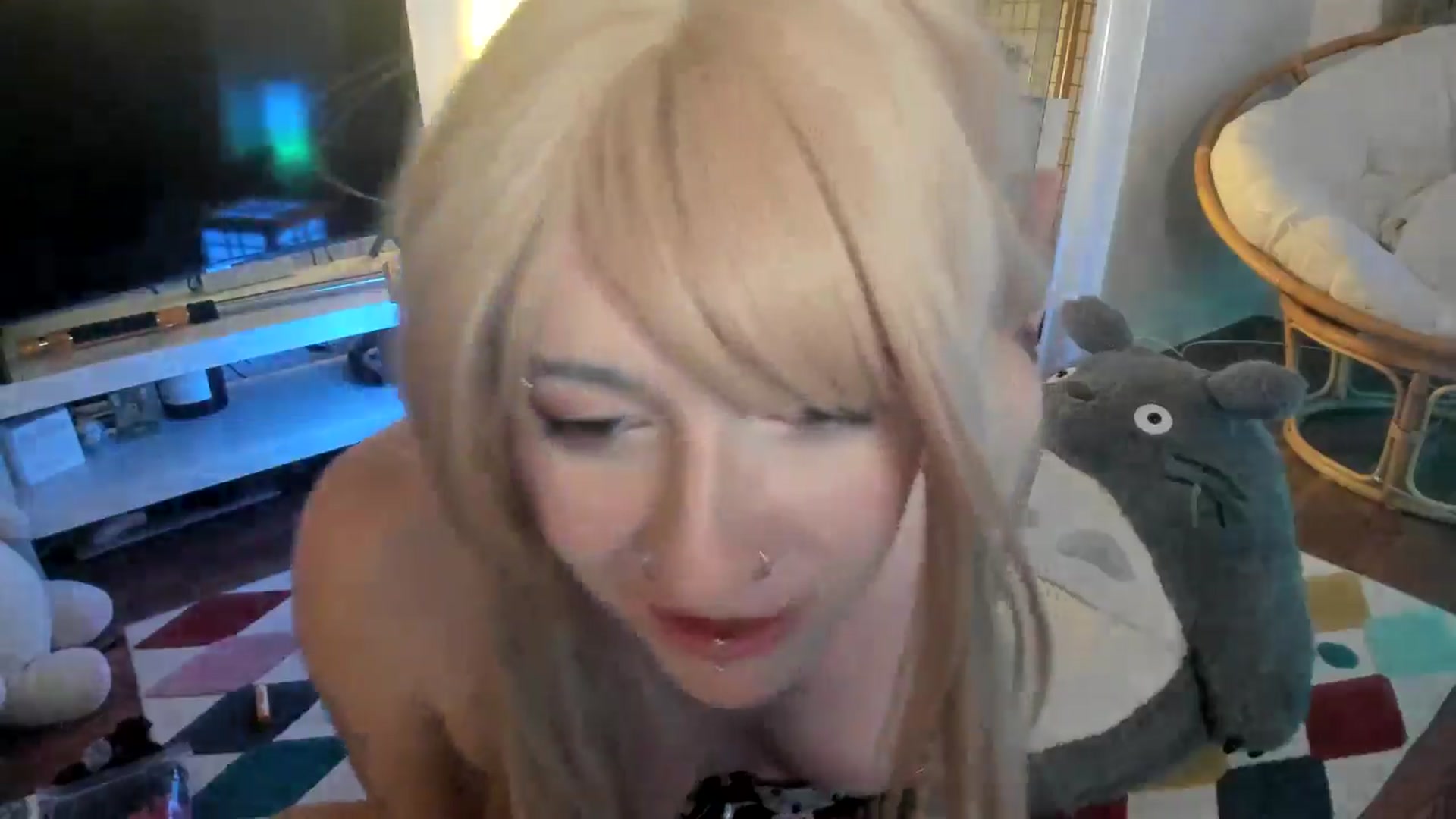 Gallery image thumbnail from SugaryBunny's myfreecams stream on, 11/15/2024, 03:53 image 13 of 20