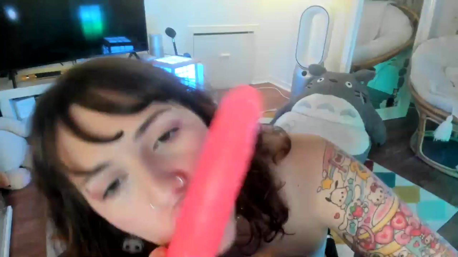 Gallery image thumbnail from SugaryBunny's myfreecams stream on, 11/23/2024, 07:07 image 17 of 20