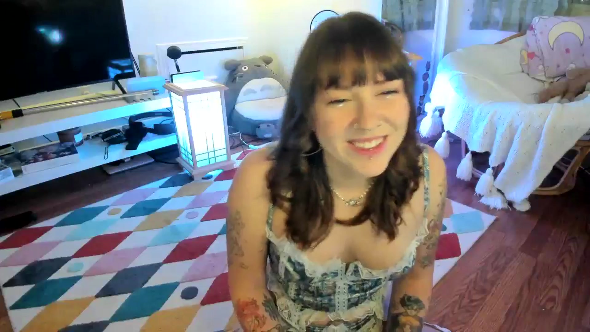 Gallery image thumbnail from SugaryBunny's myfreecams stream on, 01/03/2025, 24:29 image 5 of 20