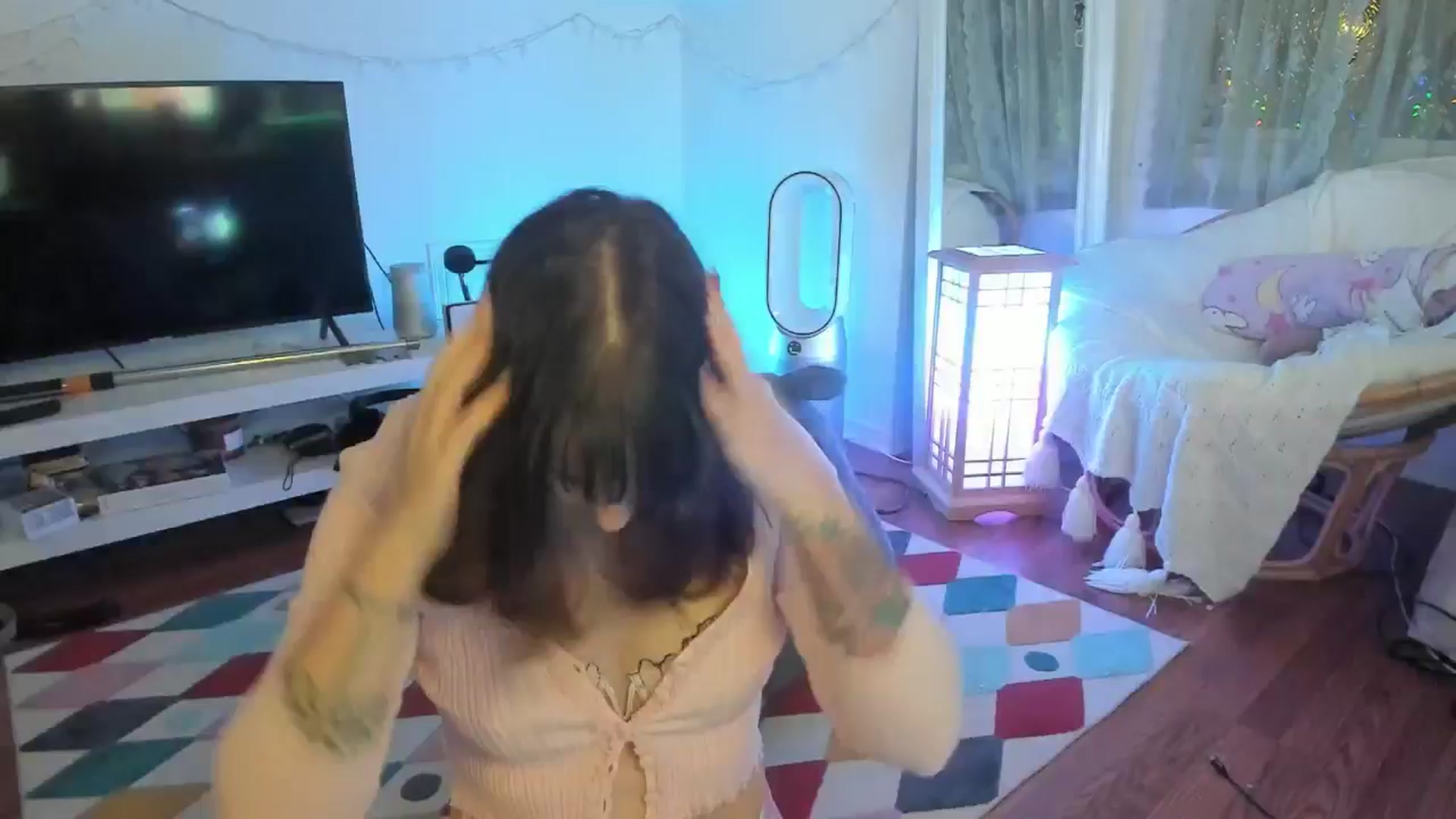 Gallery image thumbnail from SugaryBunny's myfreecams stream on, 01/11/2025, 24:02 image 3 of 20