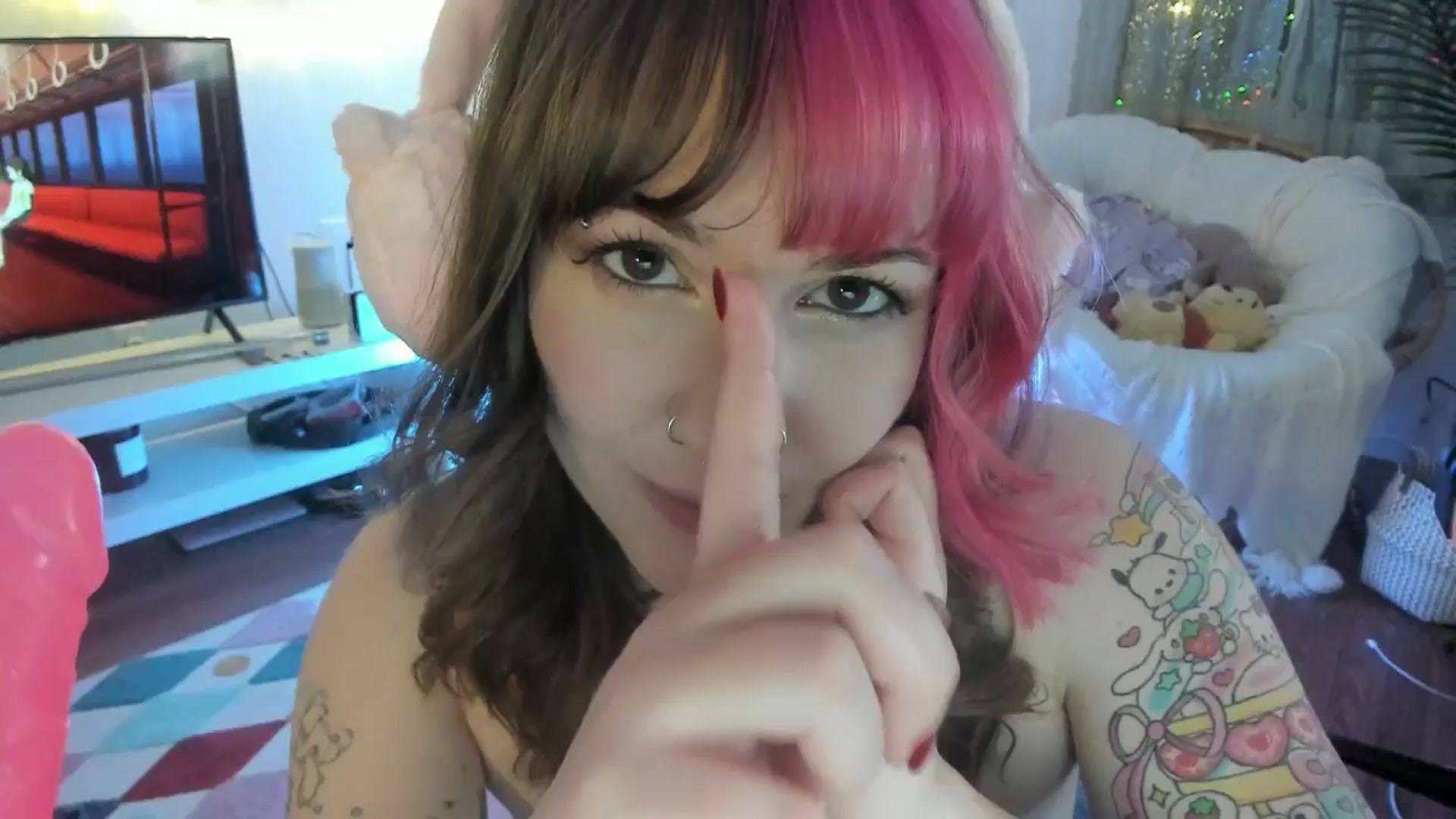 Gallery image thumbnail from SugaryBunny's myfreecams stream on, 02/07/2025, 01:28 image 12 of 20