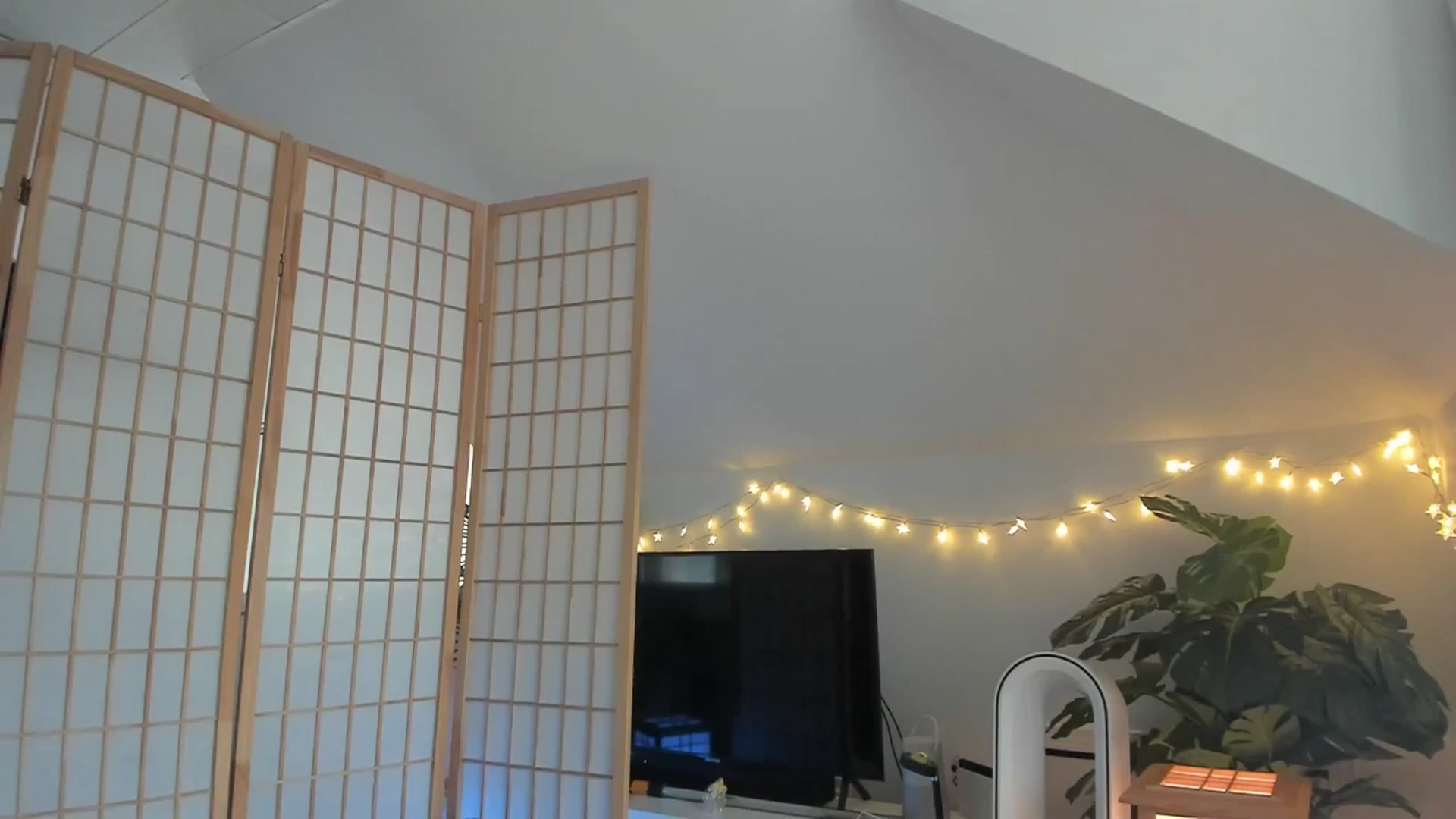 Gallery image thumbnail from SugaryBunny's myfreecams stream on, 08/14/2025, 21:36 image 2 of 20