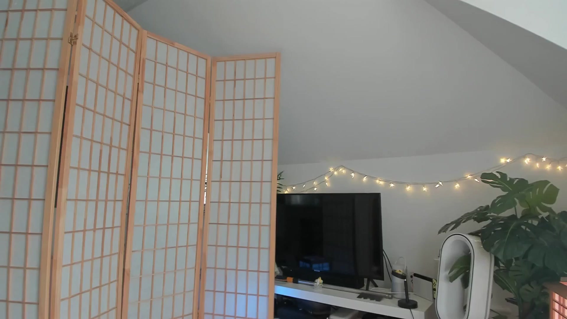 Gallery image thumbnail from SugaryBunny's myfreecams stream on, 08/27/2025, 22:40 image 2 of 20