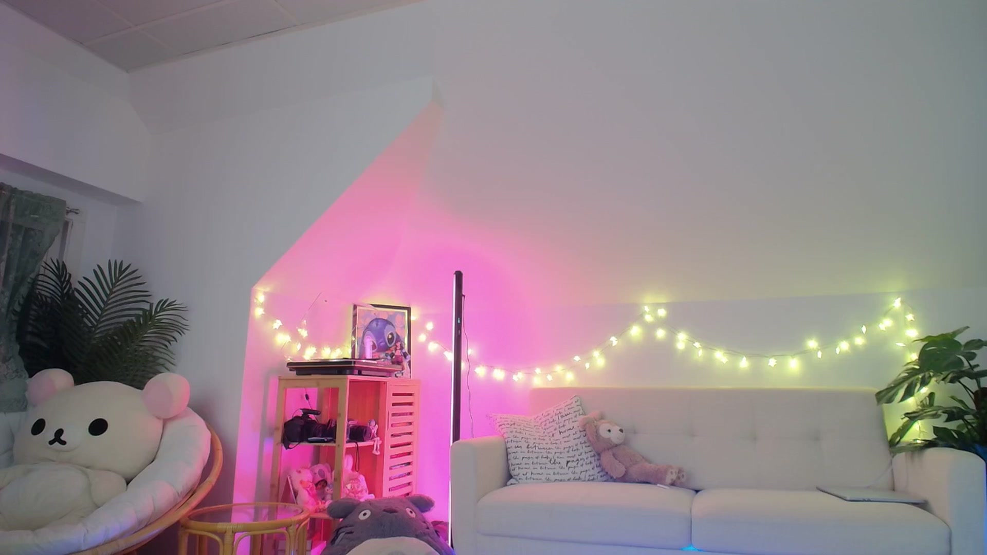 Gallery image thumbnail from SugaryBunny's myfreecams stream on, 11/06/2025, 03:14 image 19 of 20