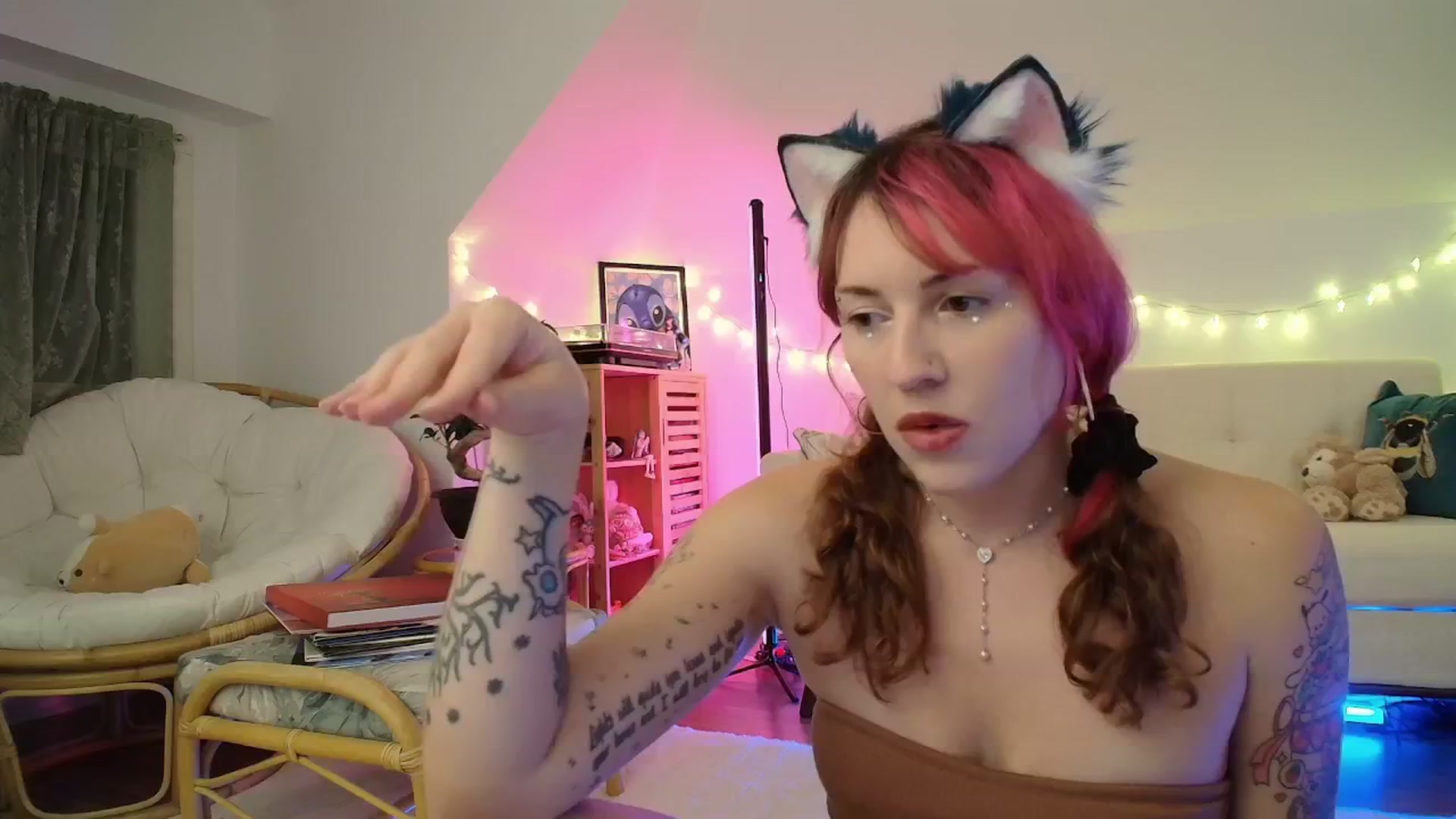 Gallery image thumbnail from SugaryBunny's myfreecams stream on, 11/13/2025, 22:58 image 13 of 20