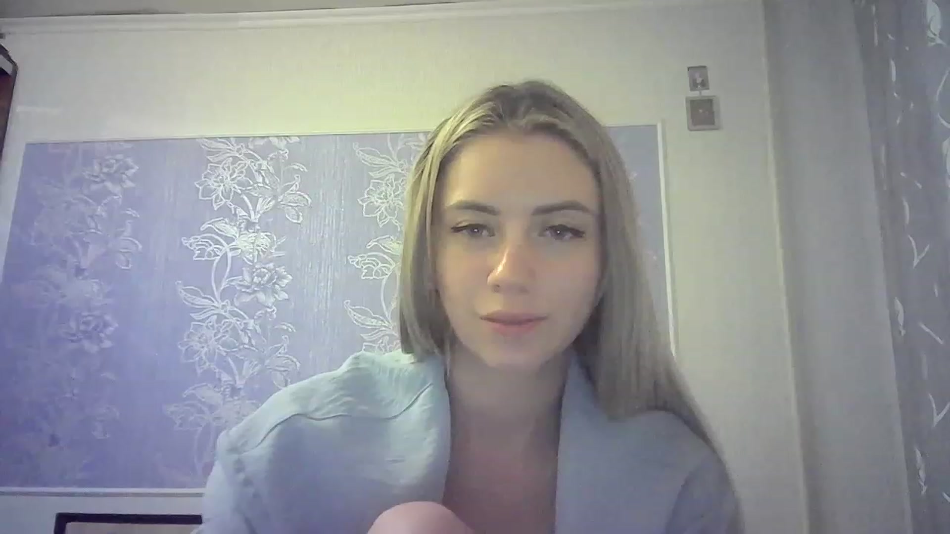 Gallery image thumbnail from Sulfate0's myfreecams stream on, 08/19/2023, 13:22 image 5 of 20