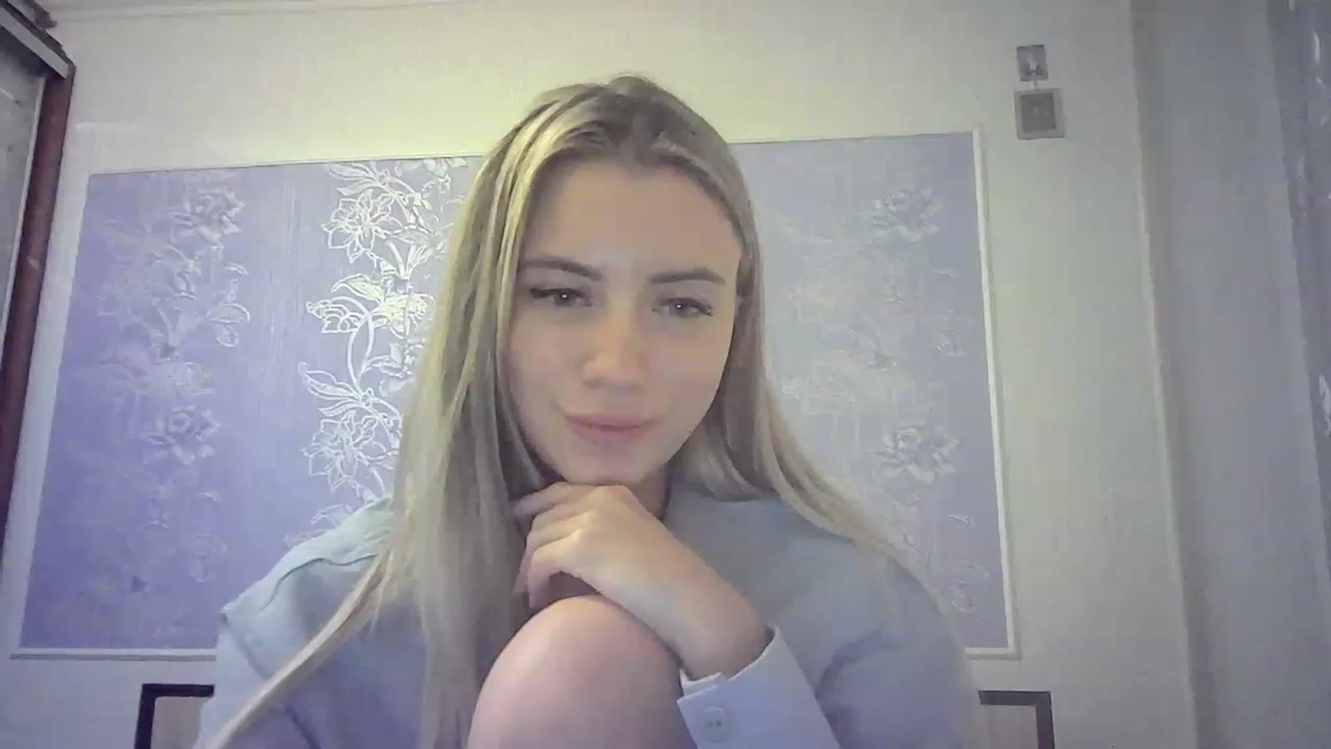 Gallery image thumbnail from Sulfate0's myfreecams stream on, 08/19/2023, 13:22 image 16 of 20