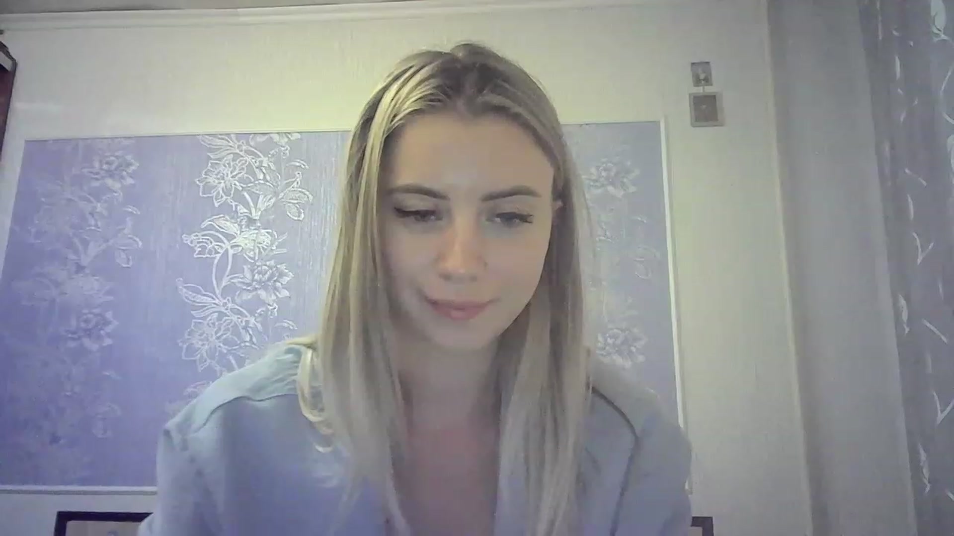 Gallery image thumbnail from Sulfate0's myfreecams stream on, 08/19/2023, 13:22 image 10 of 20