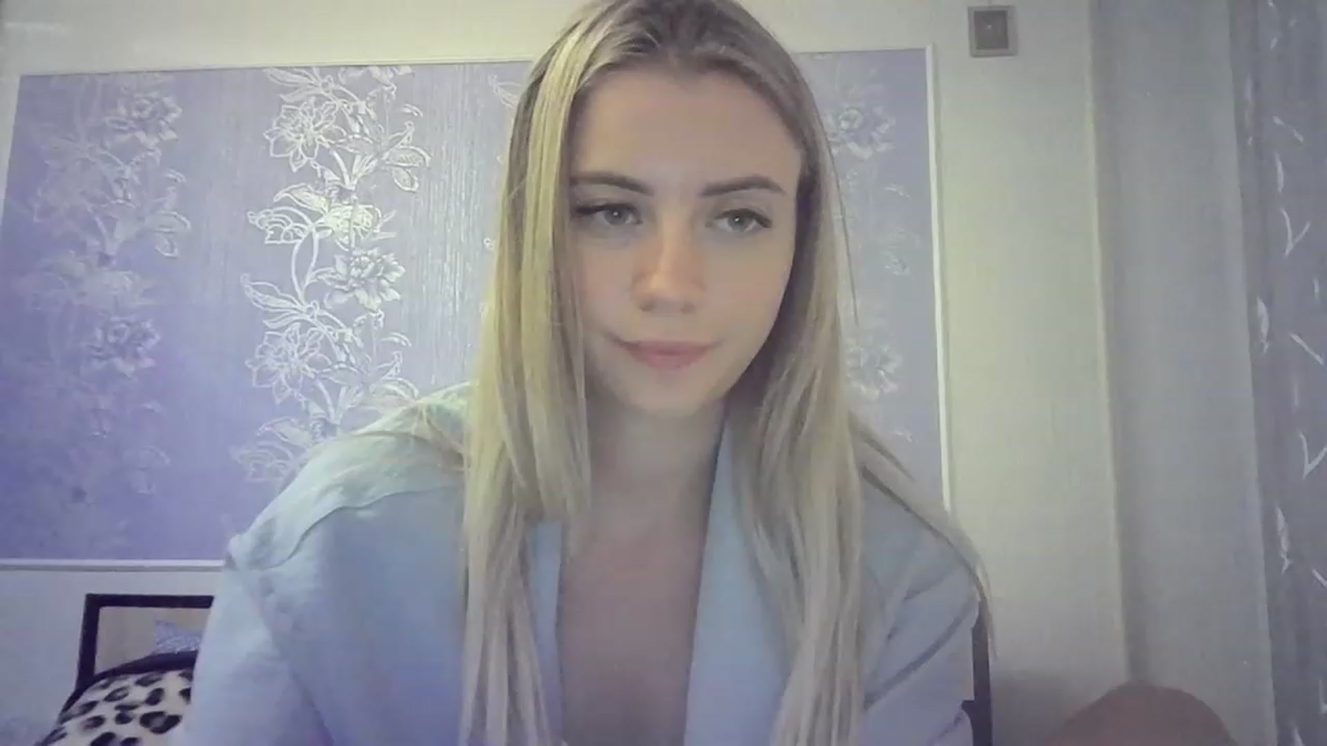 Gallery image thumbnail from Sulfate0's myfreecams stream on, 08/19/2023, 13:22 image 1 of 20