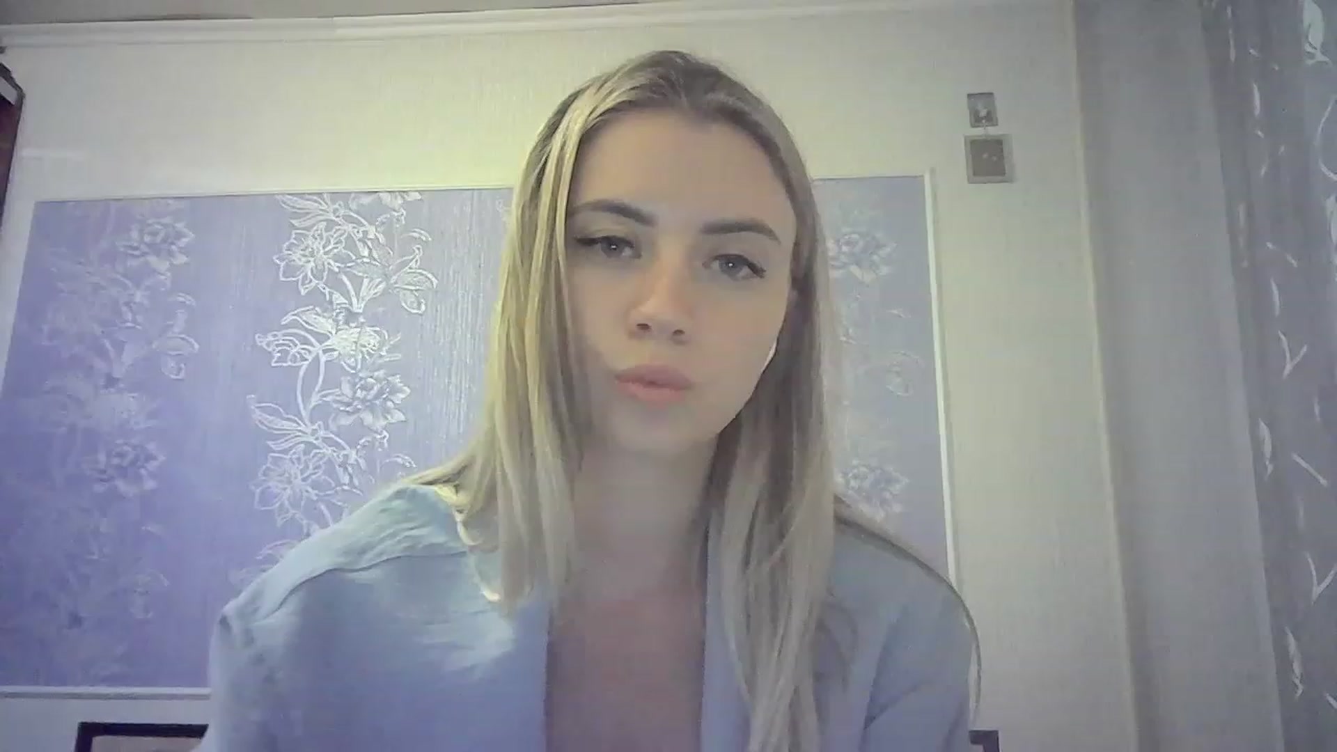 Gallery image thumbnail from Sulfate0's myfreecams stream on, 08/19/2023, 13:22 image 9 of 20