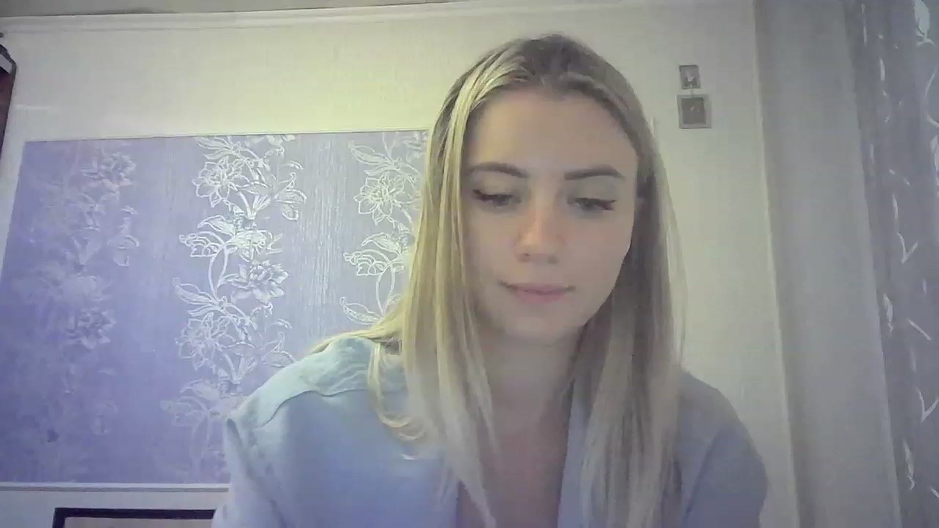 Gallery image thumbnail from Sulfate0's myfreecams stream on, 08/19/2023, 13:22 image 11 of 20