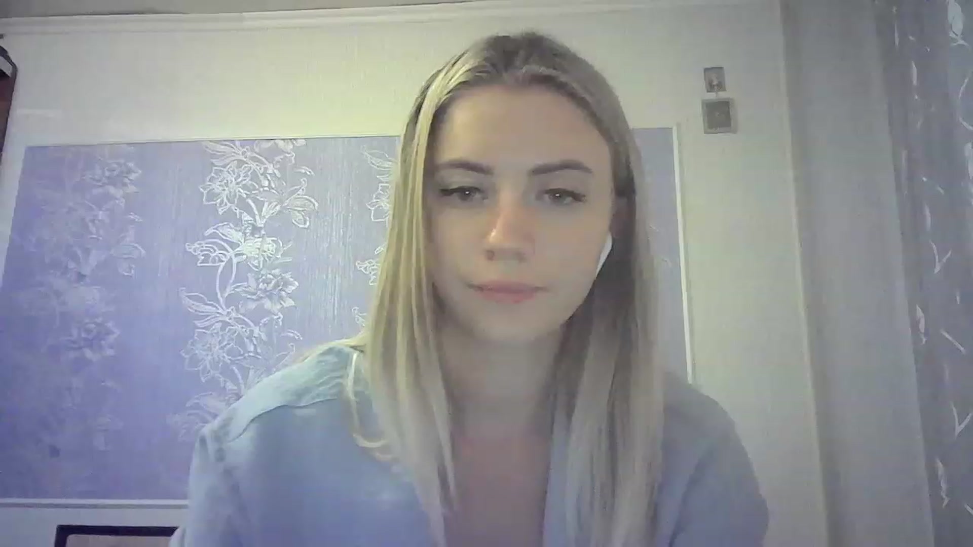 Gallery image thumbnail from Sulfate0's myfreecams stream on, 08/19/2023, 13:22 image 12 of 20
