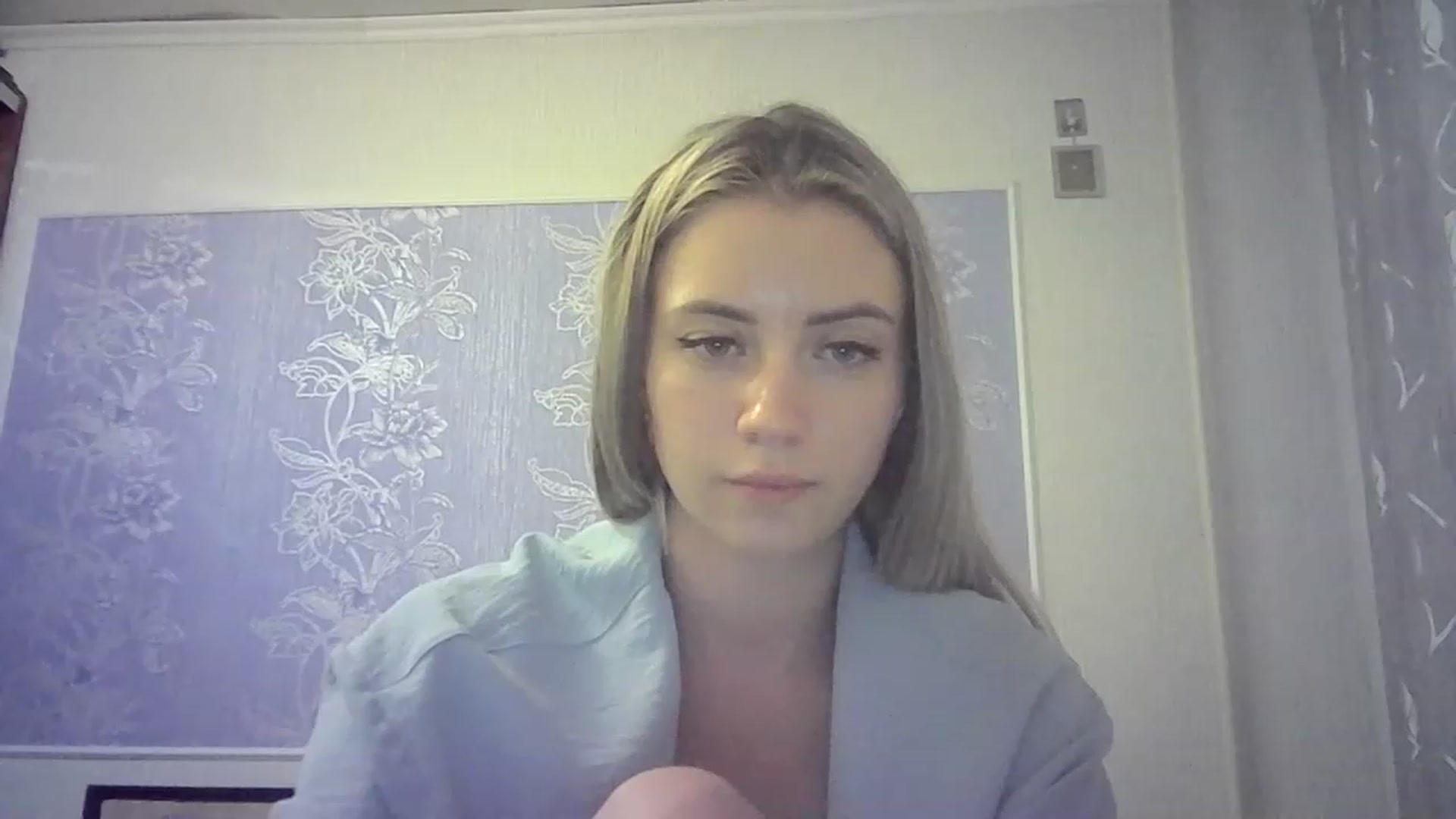 Gallery image thumbnail from Sulfate0's myfreecams stream on, 08/19/2023, 13:22 image 3 of 20