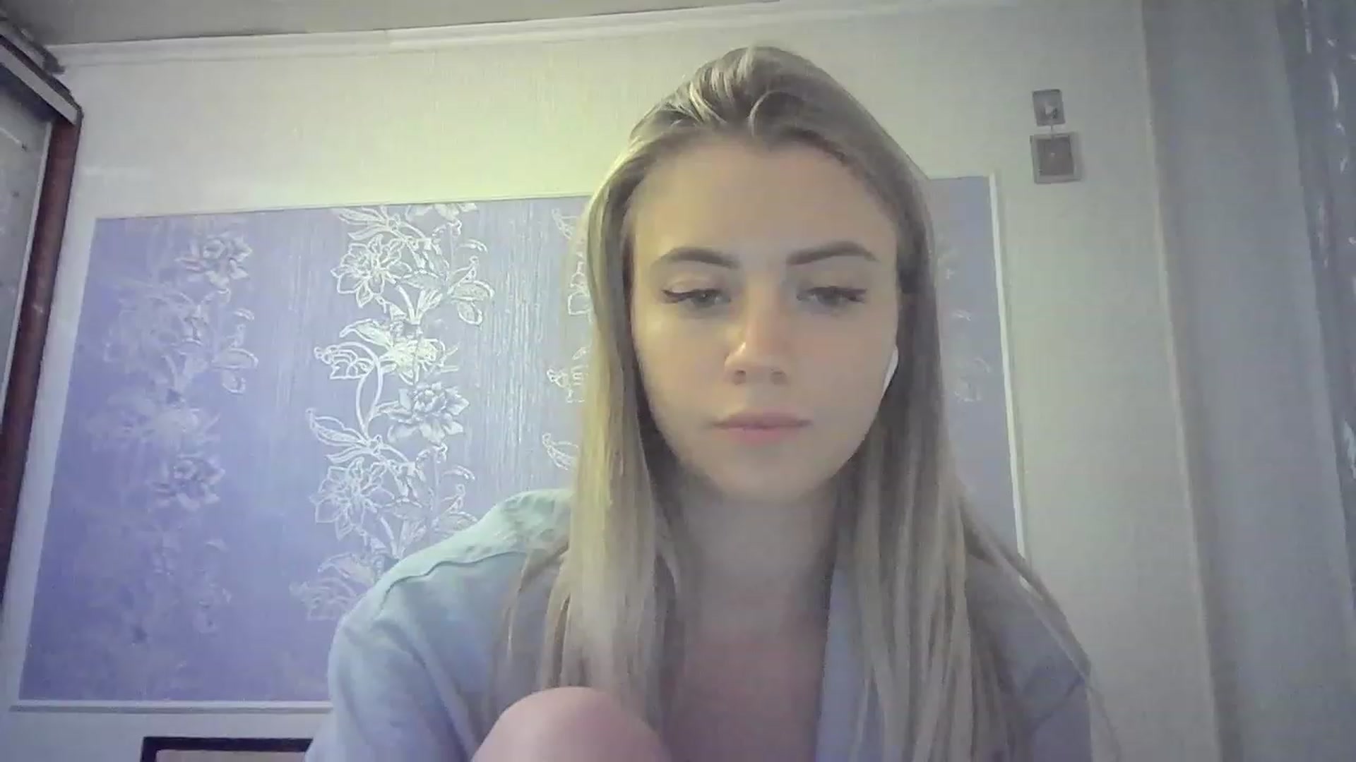Gallery image thumbnail from Sulfate0's myfreecams stream on, 08/19/2023, 13:22 image 20 of 20