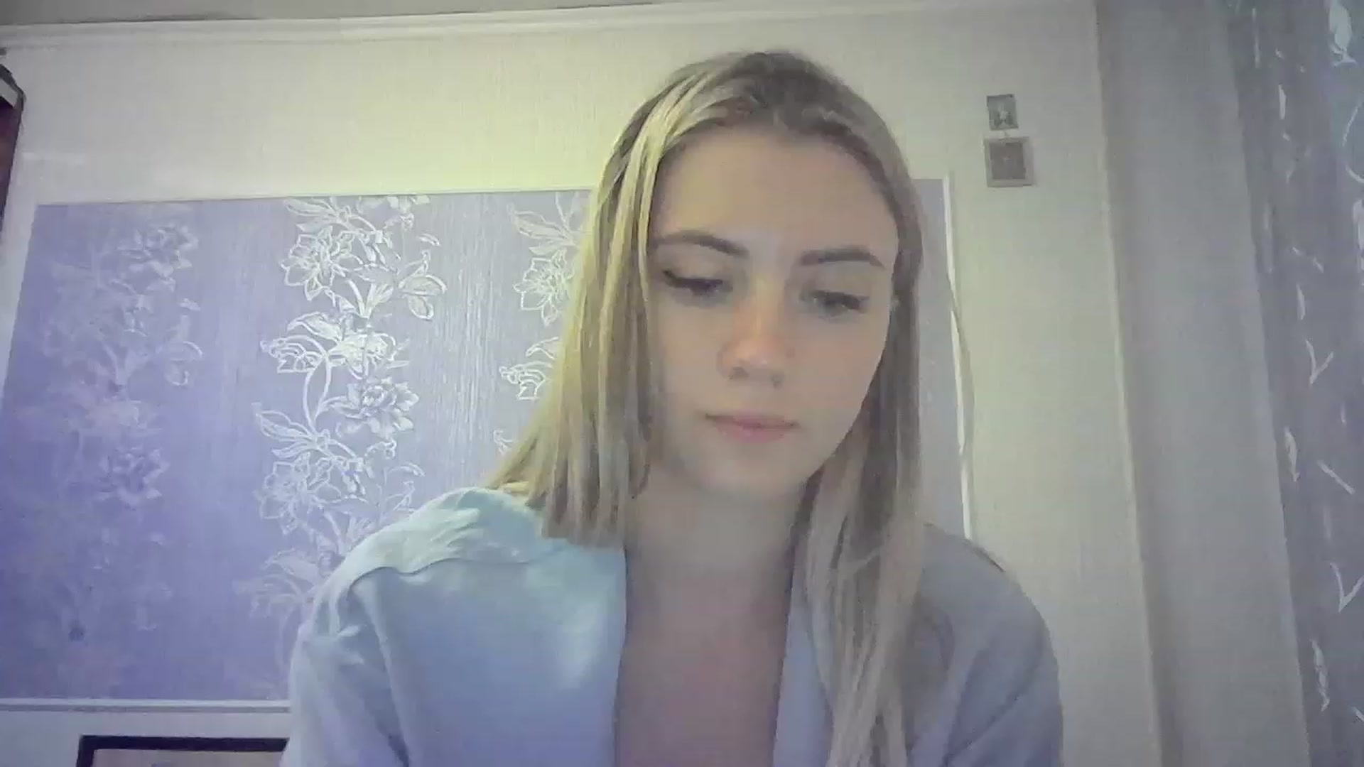 Gallery image thumbnail from Sulfate0's myfreecams stream on, 08/19/2023, 13:22 image 7 of 20
