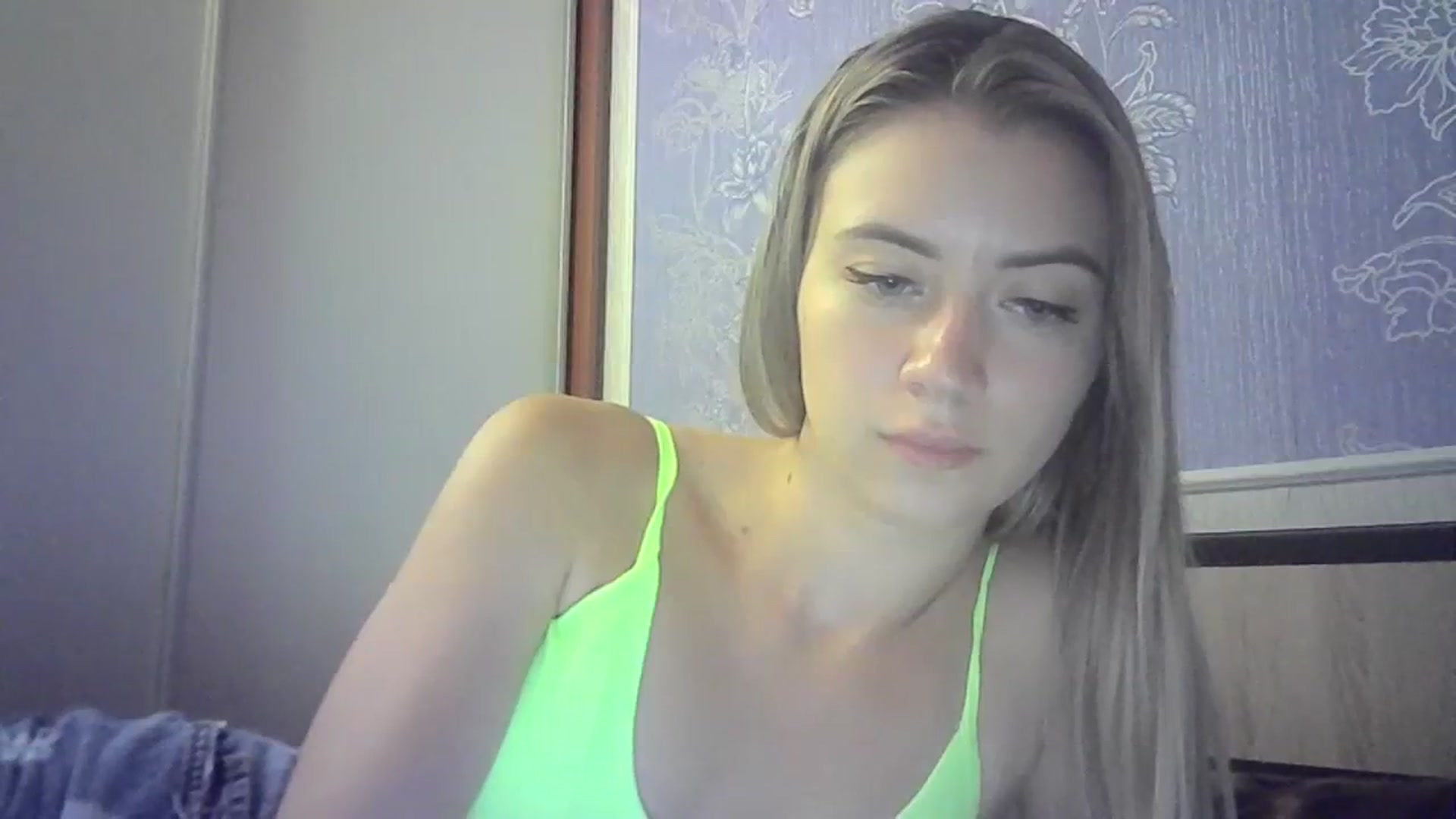 Gallery image thumbnail from Sulfate0's myfreecams stream on, 08/20/2023, 09:14 image 4 of 20