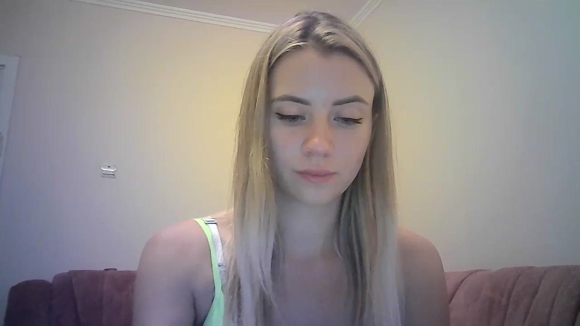 Gallery image thumbnail from Sulfate0's myfreecams stream on, 08/26/2023, 20:39 image 9 of 20
