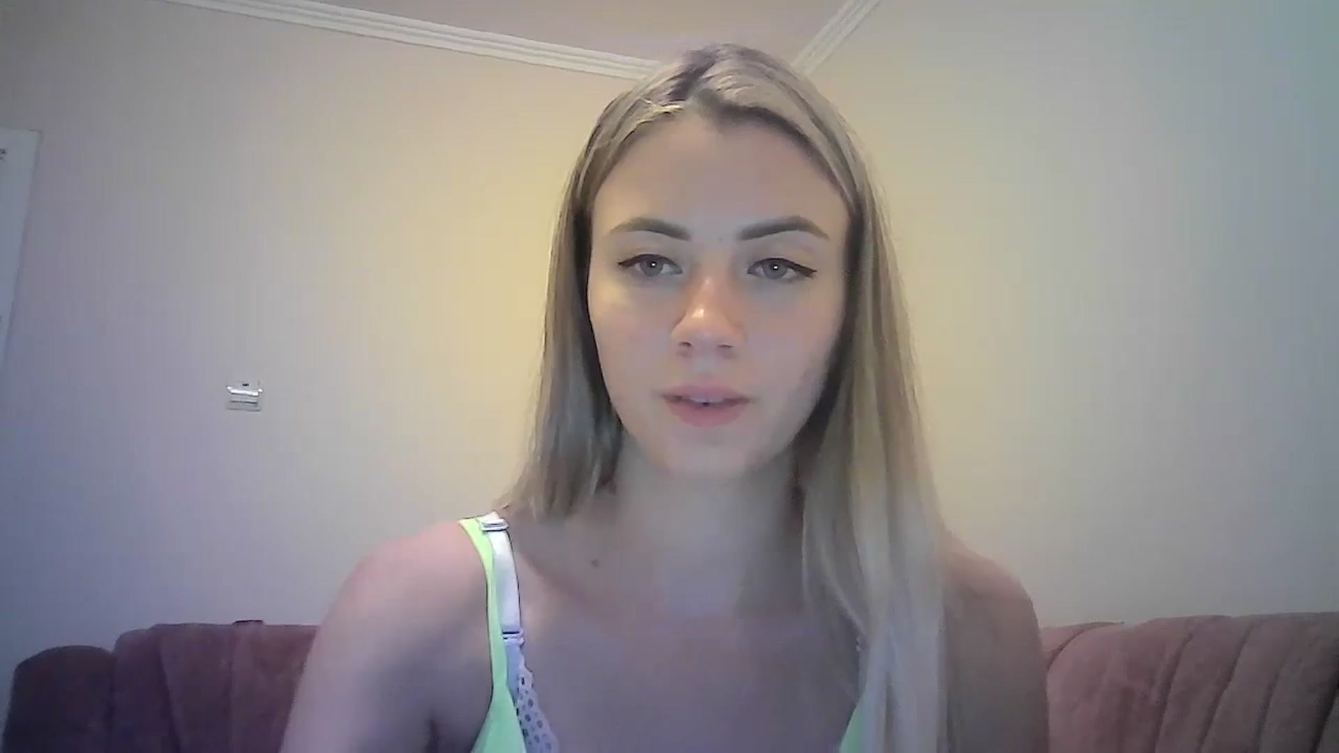 Gallery image thumbnail from Sulfate0's myfreecams stream on, 08/26/2023, 20:39 image 20 of 20