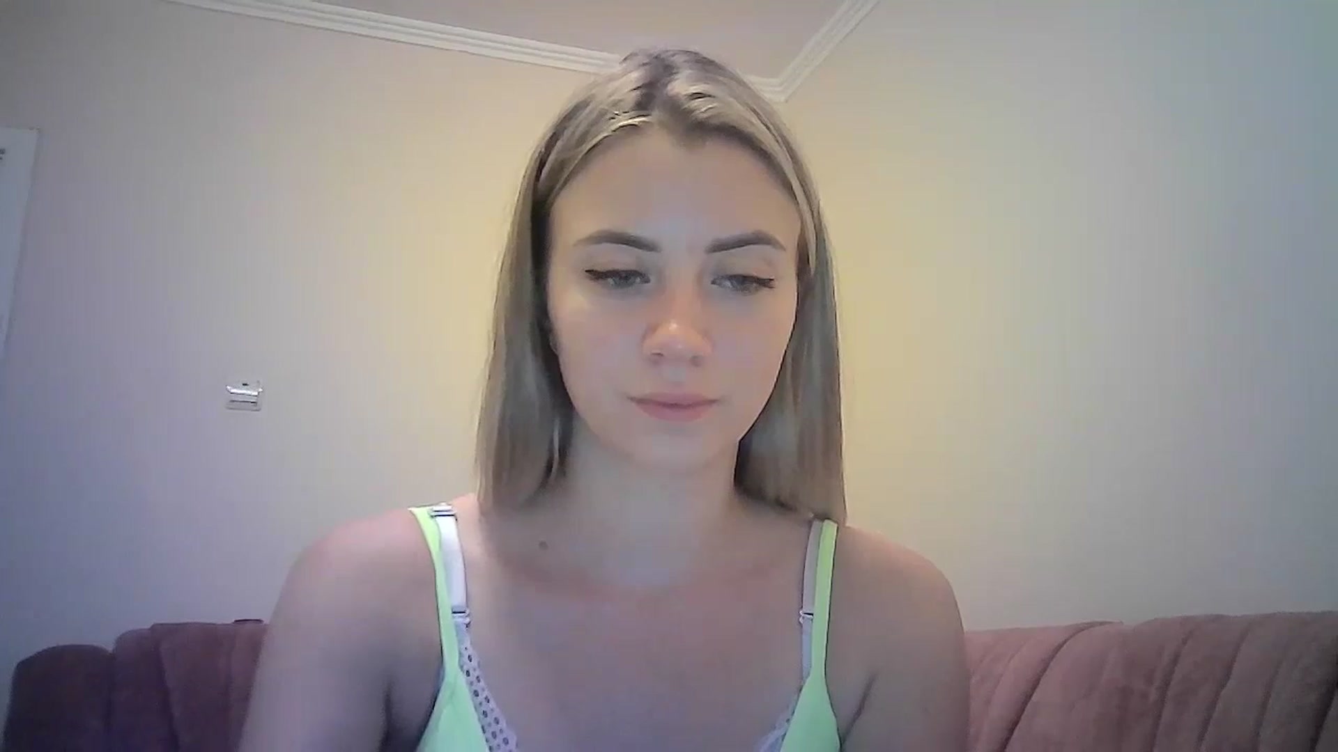 Gallery image thumbnail from Sulfate0's myfreecams stream on, 08/26/2023, 20:39 image 12 of 20