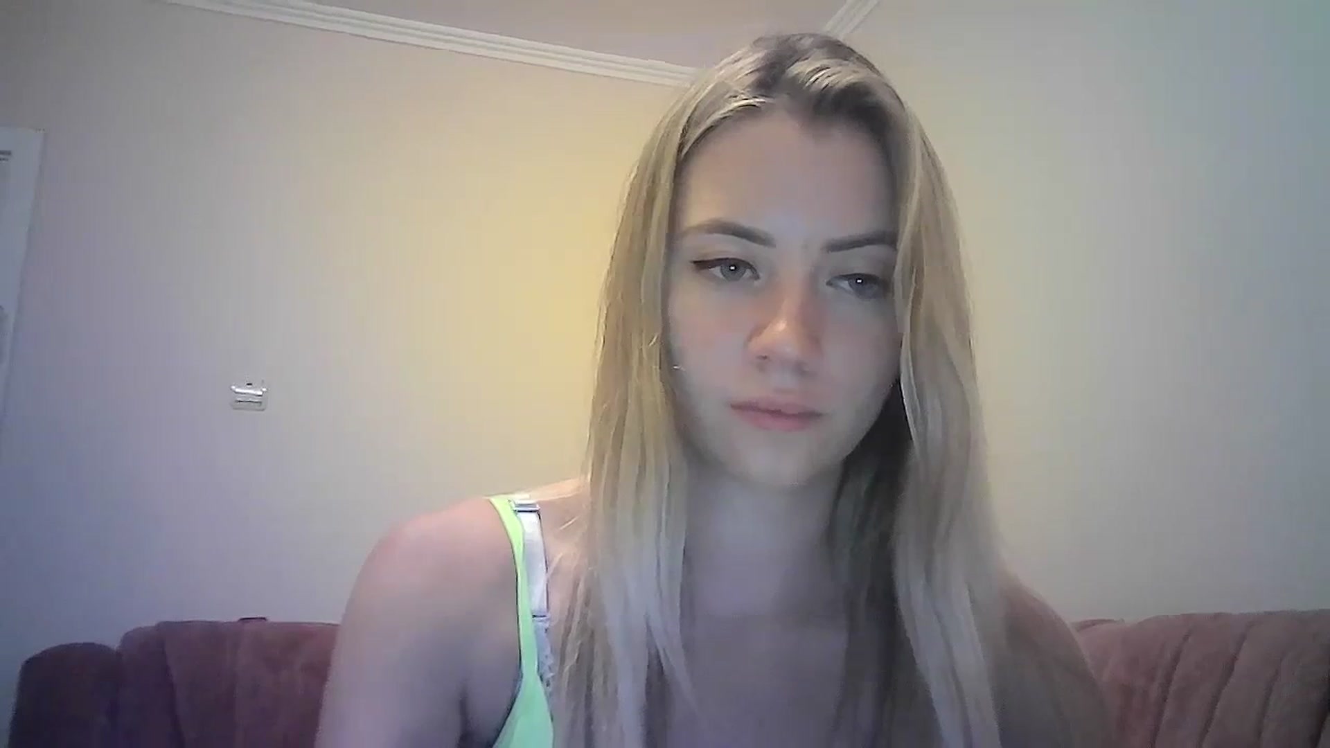 Gallery image thumbnail from Sulfate0's myfreecams stream on, 08/26/2023, 20:39 image 4 of 20