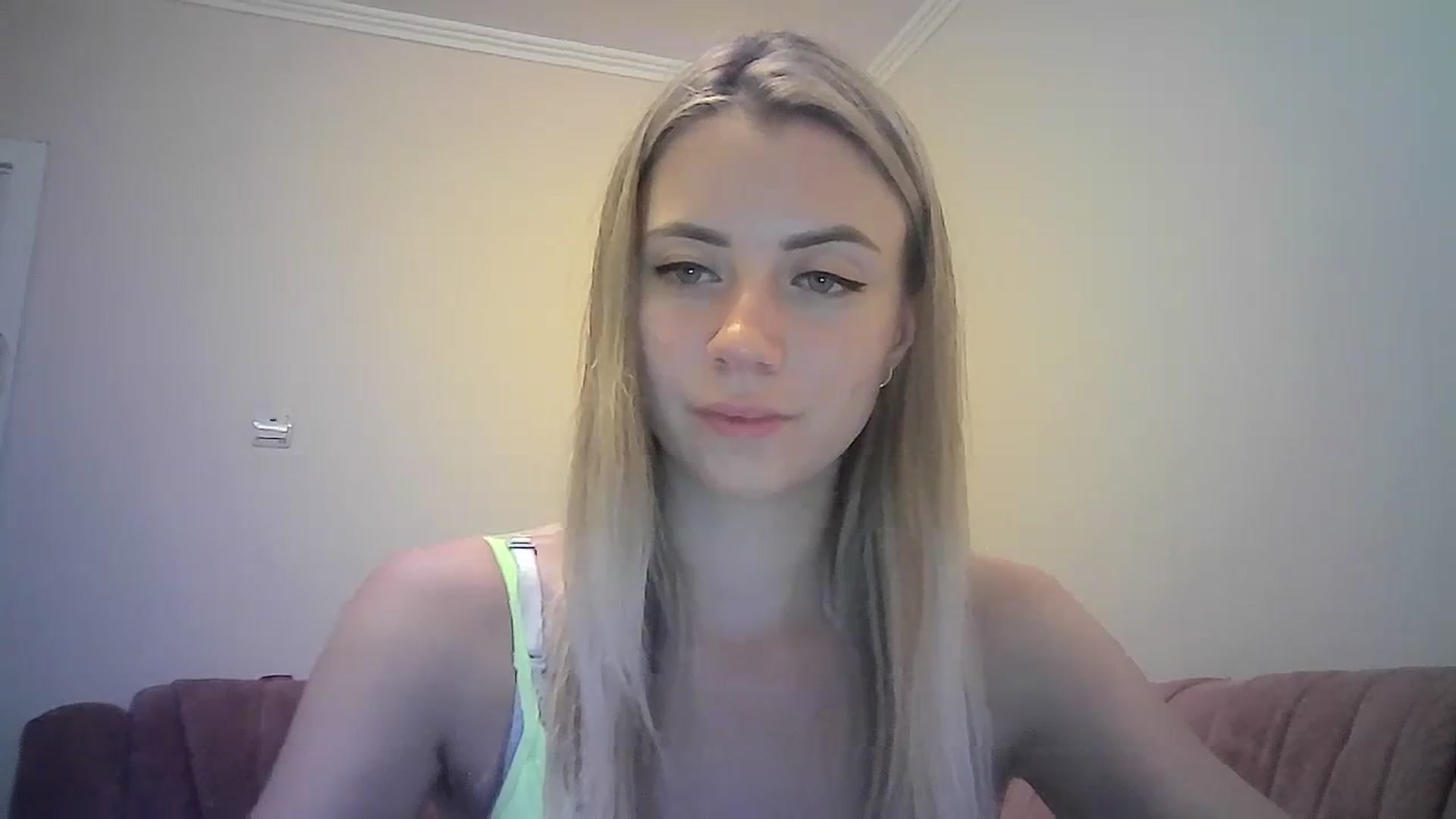 Gallery image thumbnail from Sulfate0's myfreecams stream on, 08/26/2023, 20:39 image 8 of 20