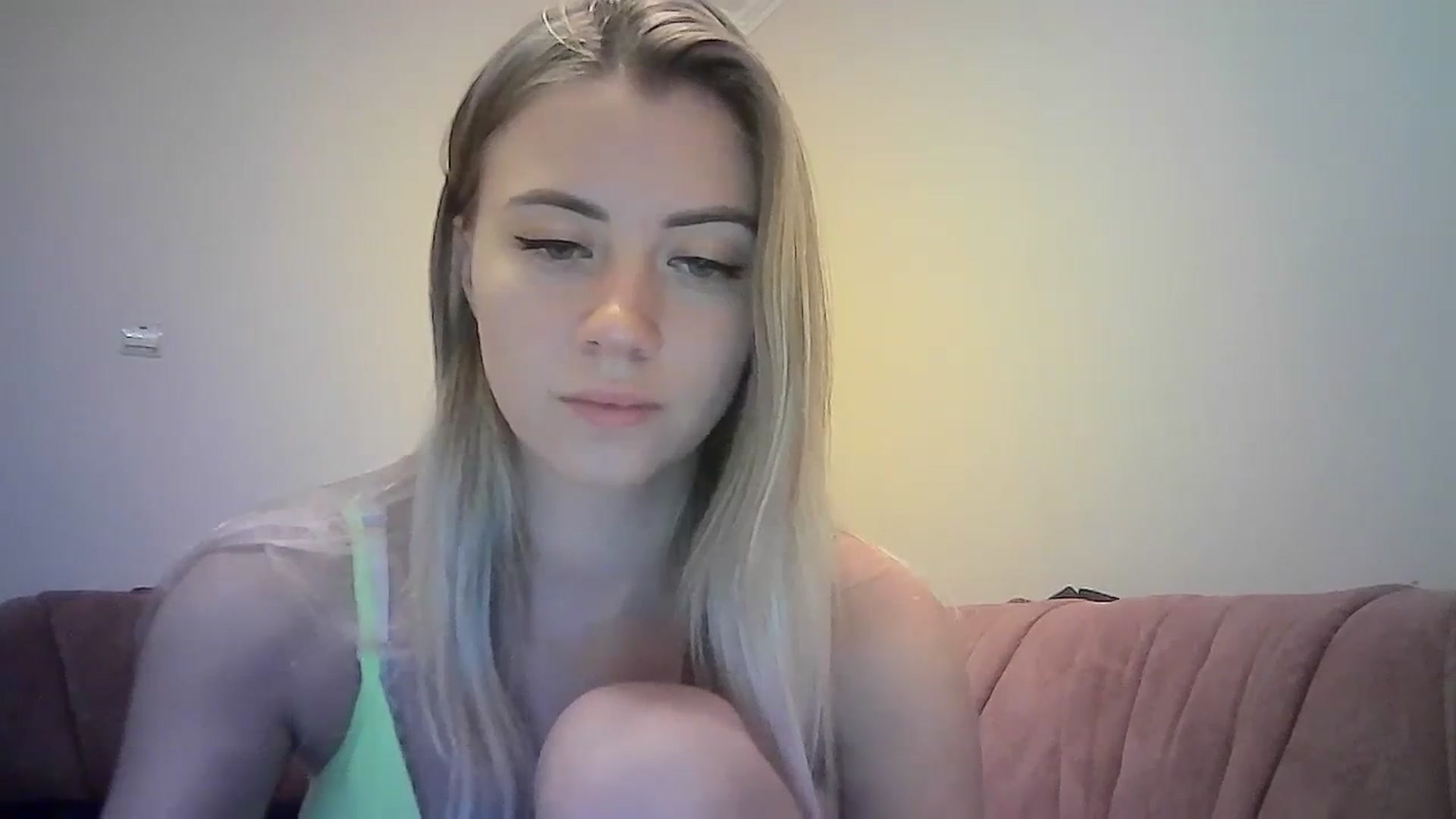 Gallery image thumbnail from Sulfate0's myfreecams stream on, 08/27/2023, 08:59 image 9 of 20