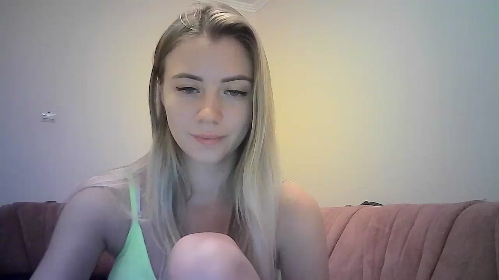 Gallery image thumbnail from Sulfate0's myfreecams stream on, 08/27/2023, 08:59 image 10 of 20