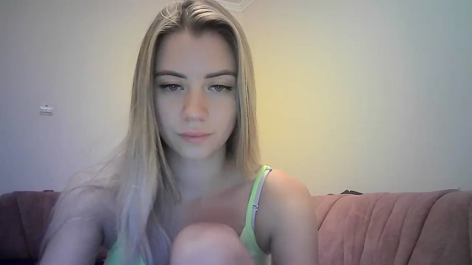 Gallery image thumbnail from Sulfate0's myfreecams stream on, 08/27/2023, 08:59 image 12 of 20