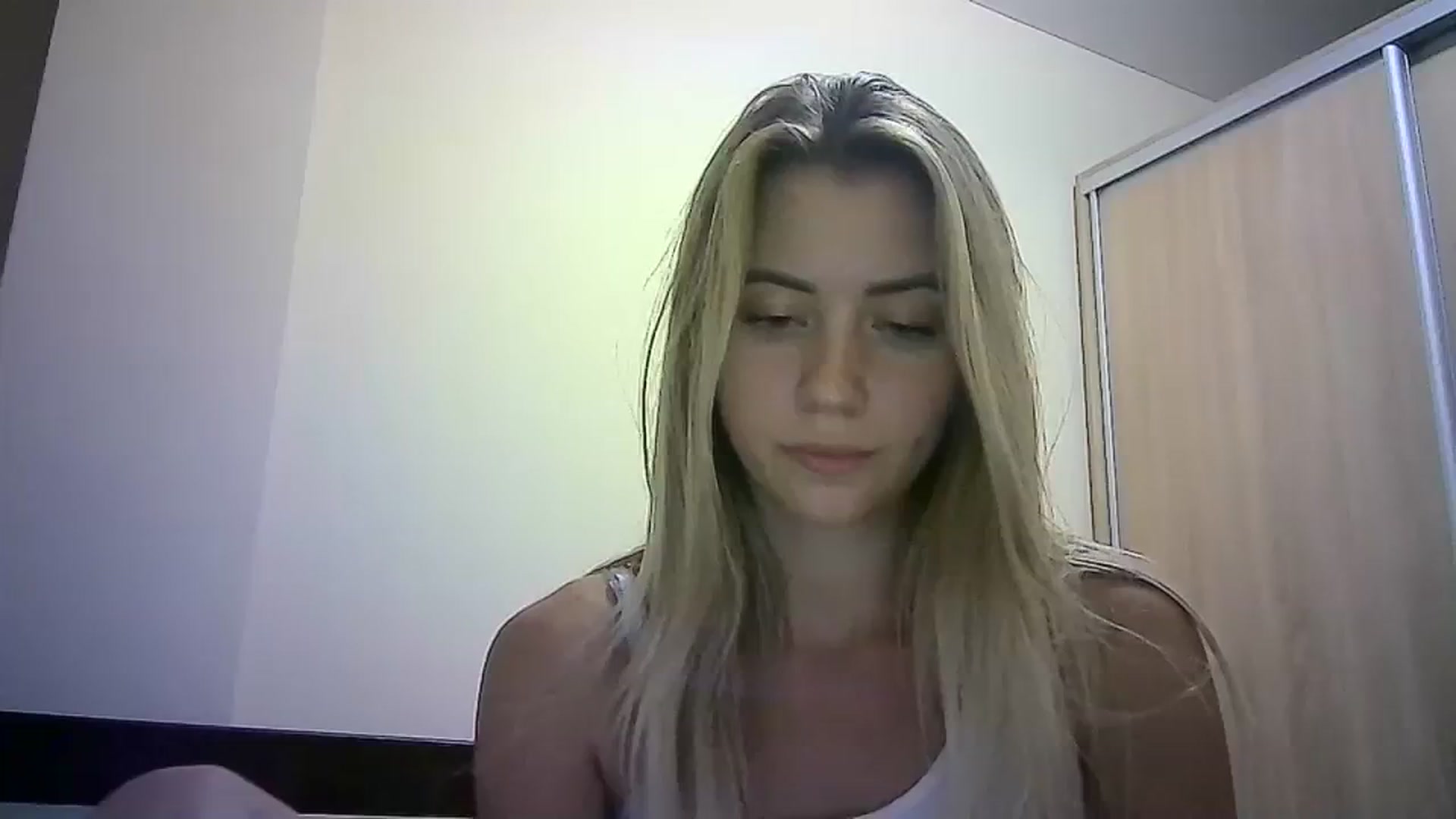 Gallery image thumbnail from Sulfate0's myfreecams stream on, 09/15/2023, 16:06 image 6 of 20