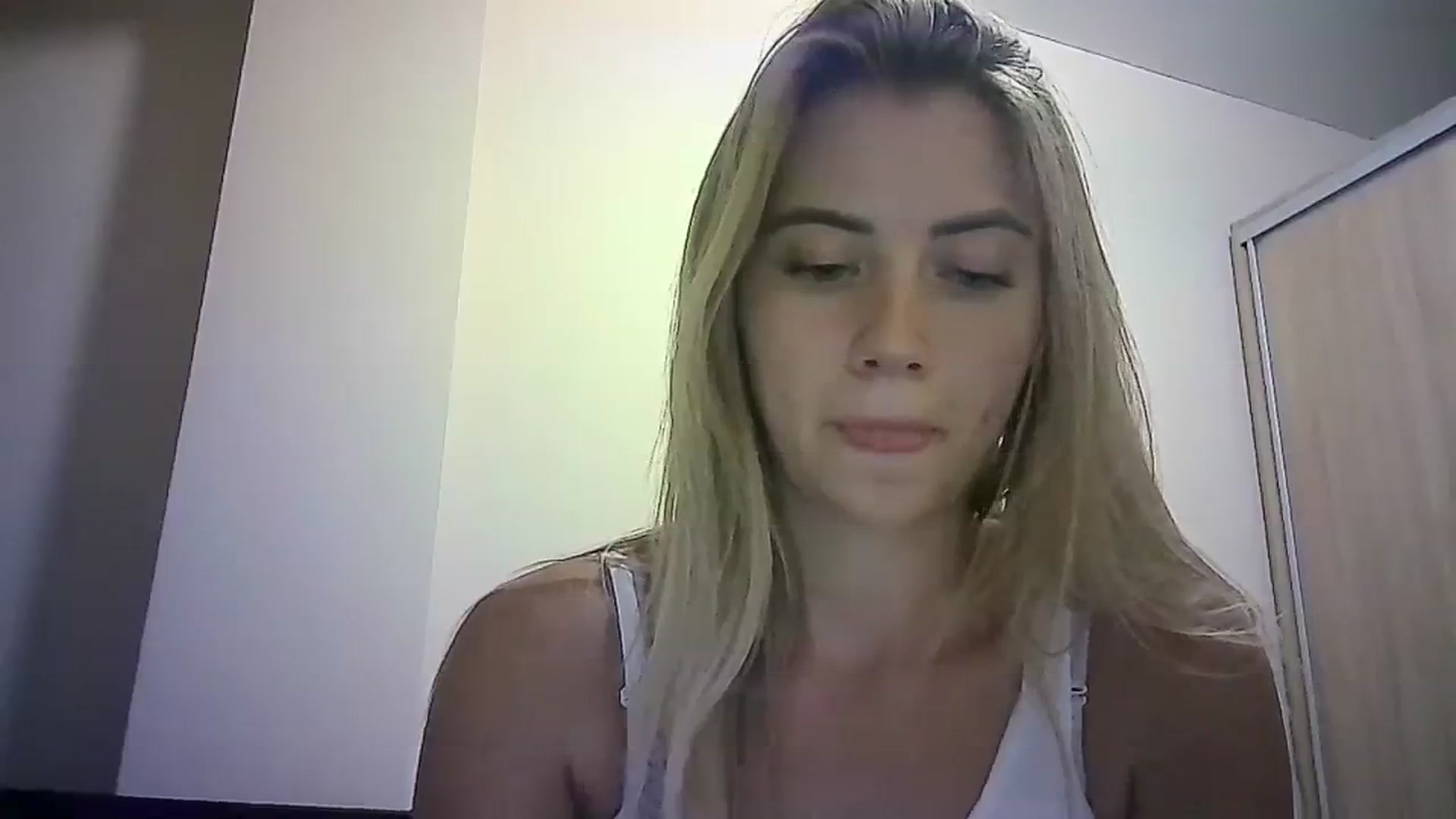 Gallery image thumbnail from Sulfate0's myfreecams stream on, 09/15/2023, 16:06 image 20 of 20