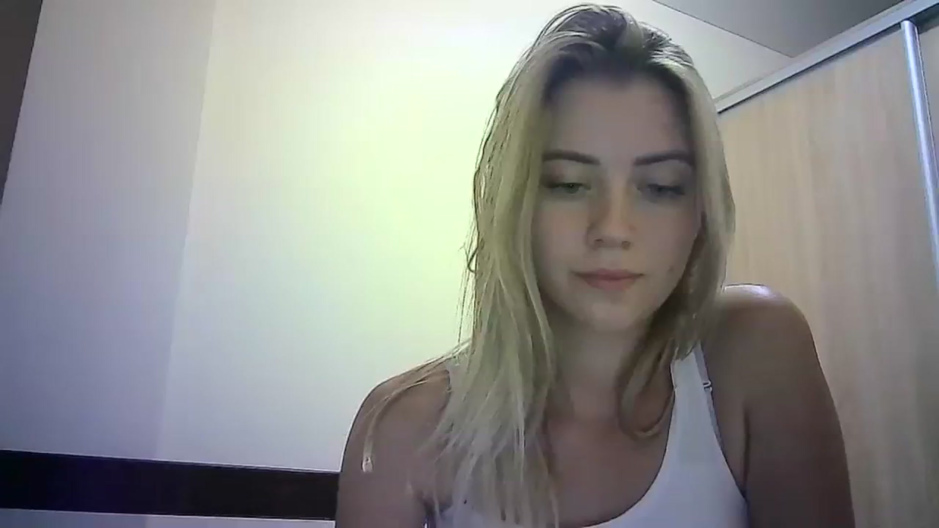 Gallery image thumbnail from Sulfate0's myfreecams stream on, 09/15/2023, 16:06 image 11 of 20