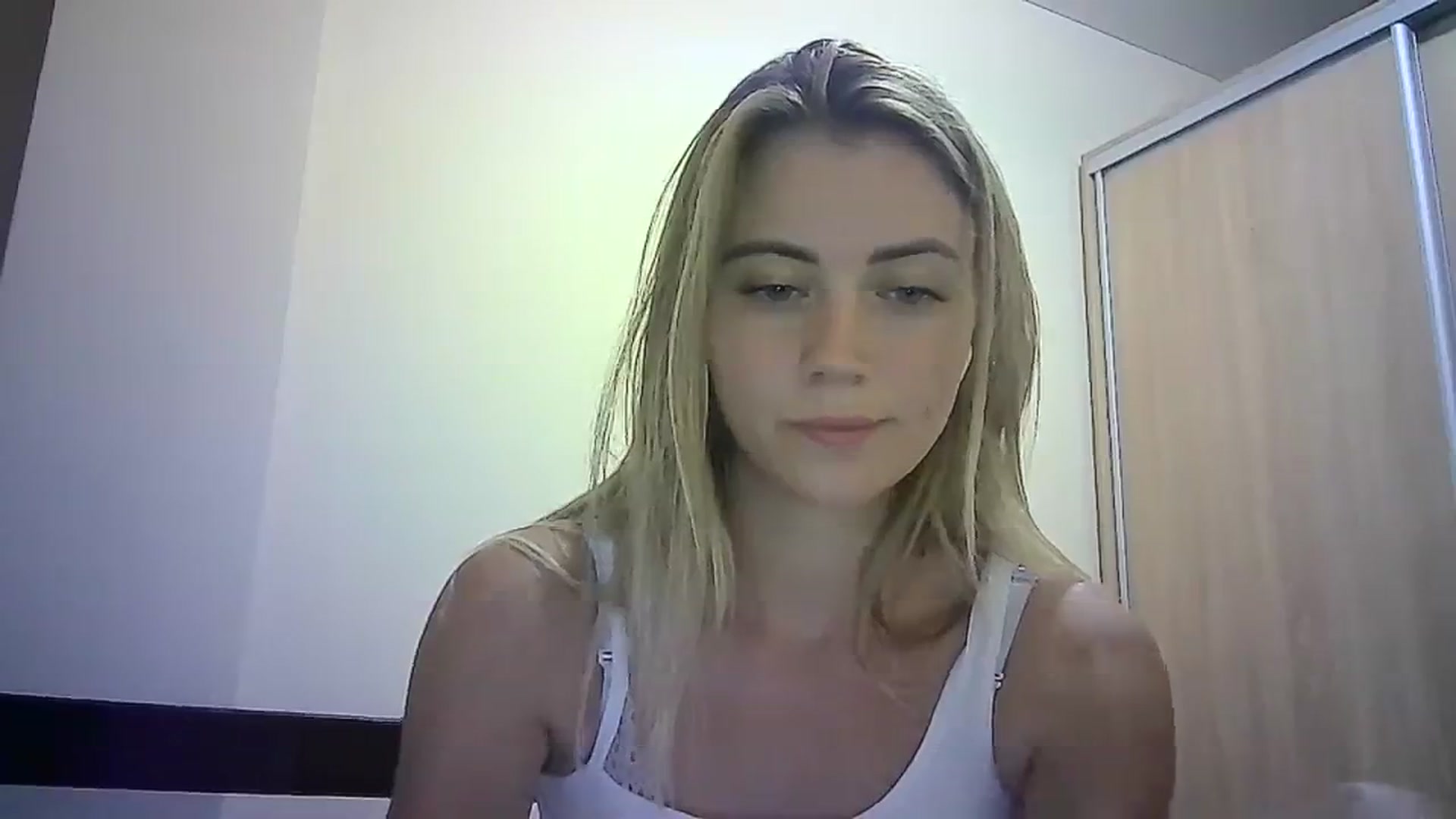 Gallery image thumbnail from Sulfate0's myfreecams stream on, 09/15/2023, 16:06 image 9 of 20