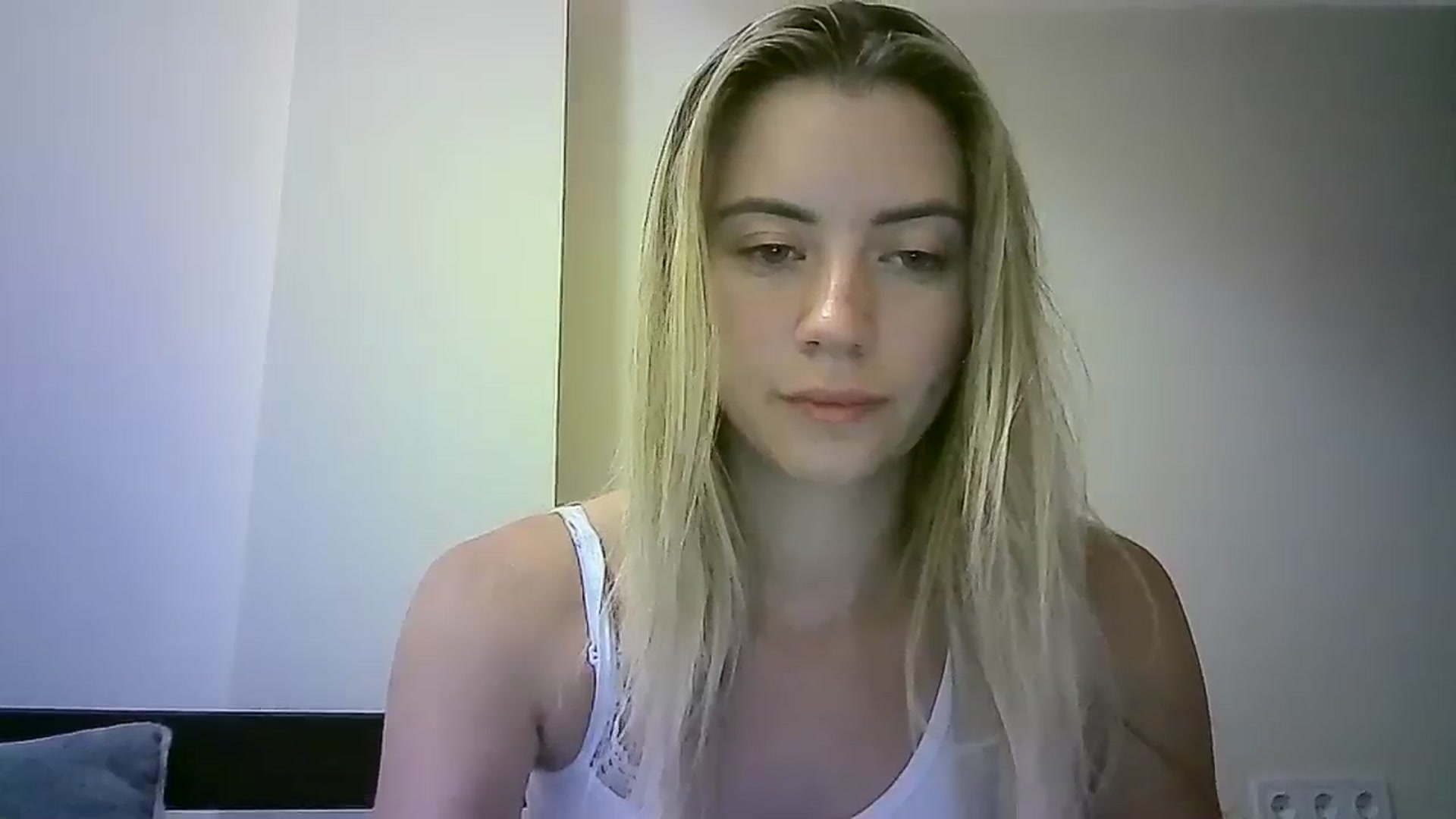 Gallery image thumbnail from Sulfate0's myfreecams stream on, 09/15/2023, 19:51 image 13 of 20