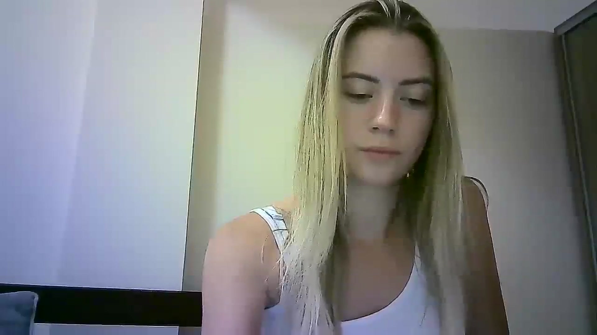 Gallery image thumbnail from Sulfate0's myfreecams stream on, 09/15/2023, 20:53 image 5 of 20