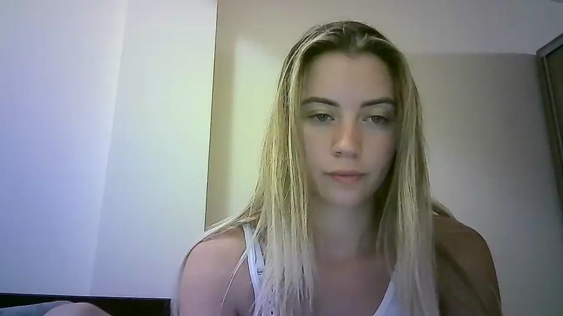 Gallery image thumbnail from Sulfate0's myfreecams stream on, 09/15/2023, 20:53 image 1 of 20