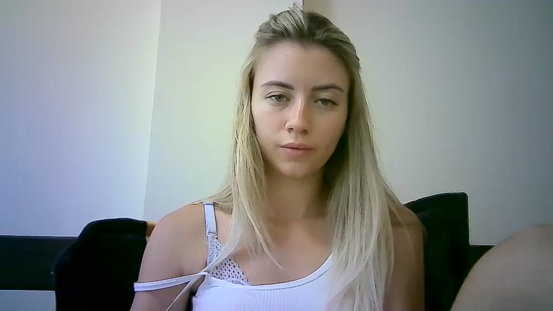 Gallery image thumbnail from Sulfate0's myfreecams stream on, 09/16/2023, 09:37 image 4 of 20