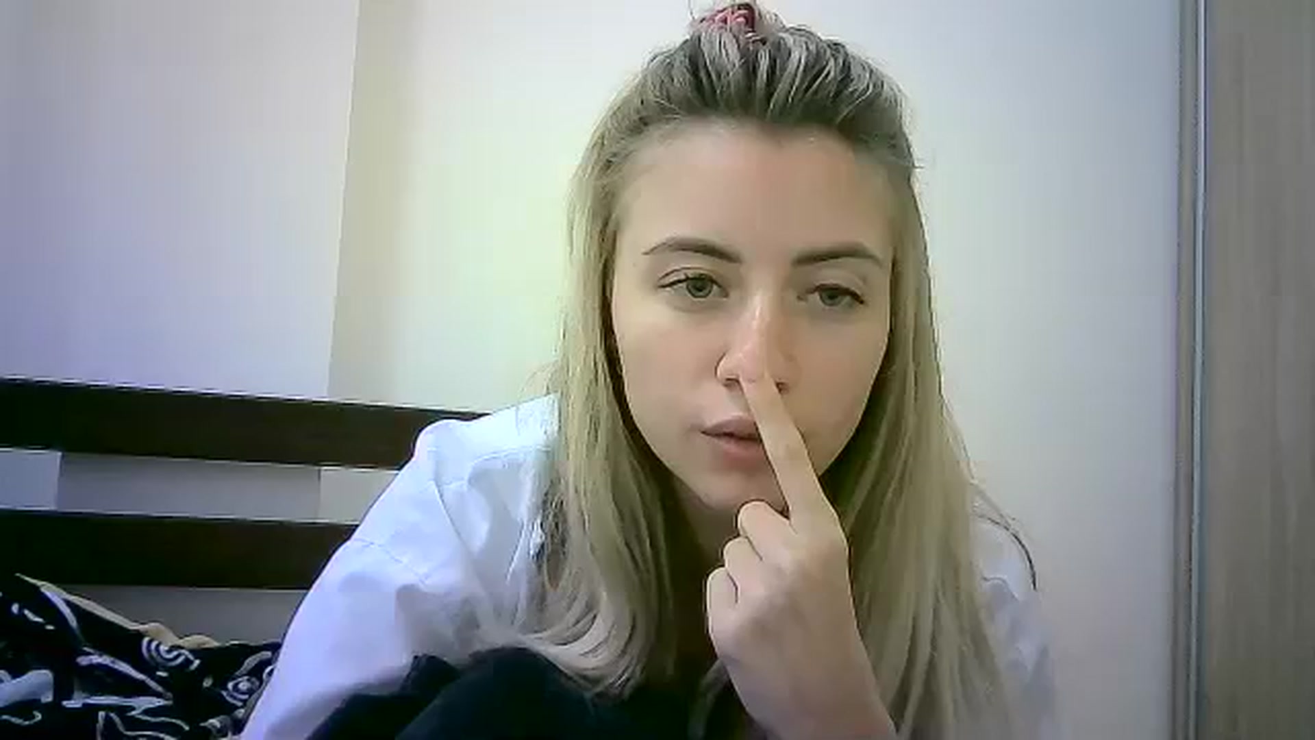Gallery image thumbnail from Sulfate0's myfreecams stream on, 10/07/2023, 12:52 image 1 of 20