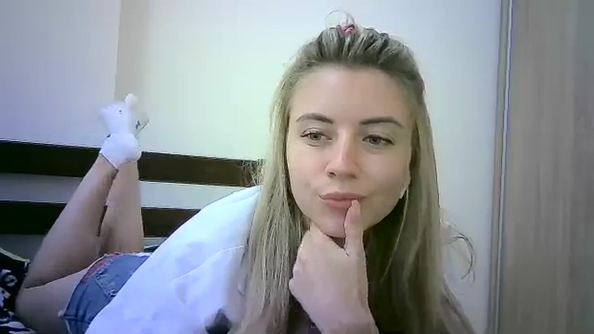 Gallery image thumbnail from Sulfate0's myfreecams stream on, 10/07/2023, 12:52 image 5 of 20