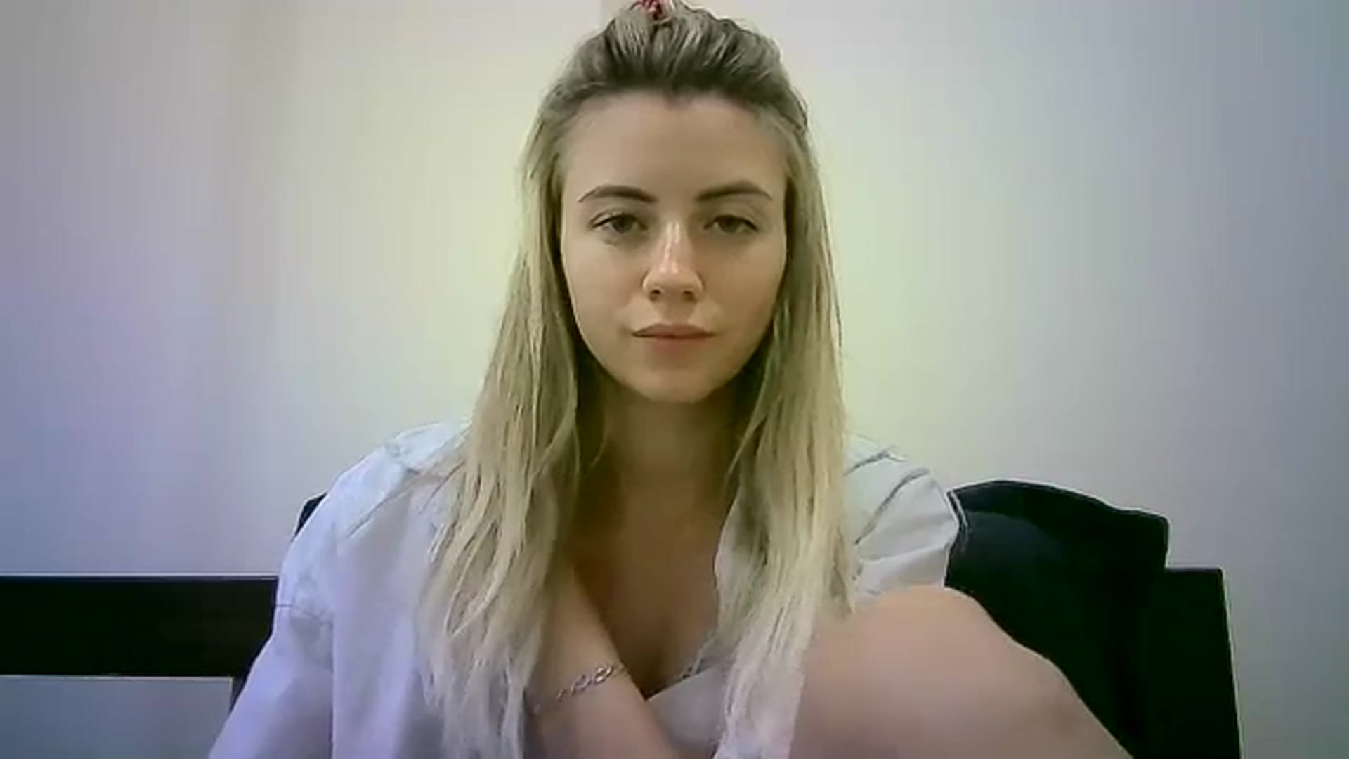 Gallery image thumbnail from Sulfate0's myfreecams stream on, 10/07/2023, 13:22 image 20 of 20