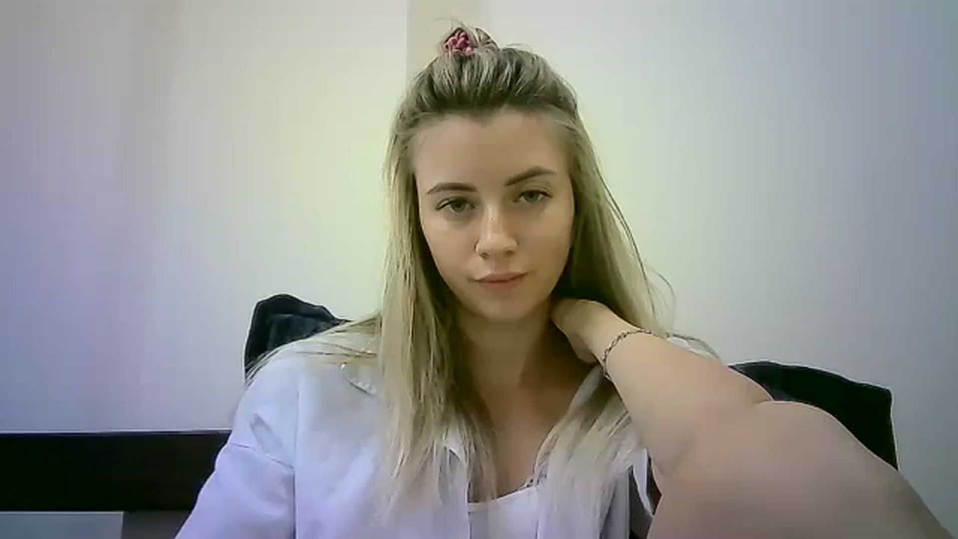 Gallery image thumbnail from Sulfate0's myfreecams stream on, 10/07/2023, 13:22 image 18 of 20