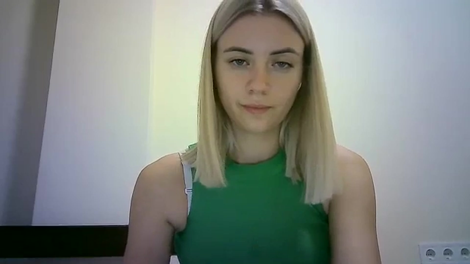 Gallery image thumbnail from Sulfate0's myfreecams stream on, 10/21/2023, 14:41 image 16 of 20