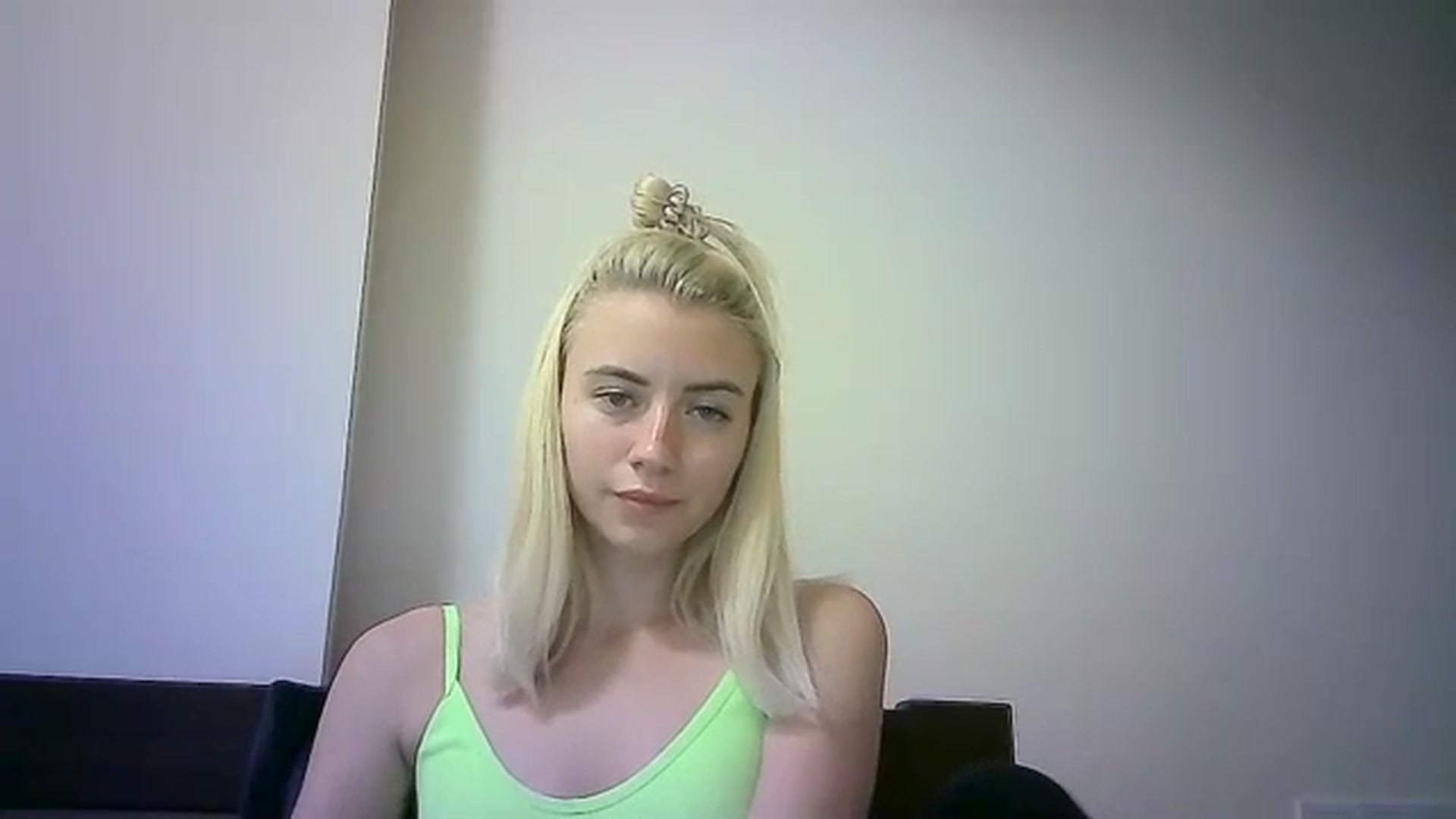 Gallery image thumbnail from Sulfate0's myfreecams stream on, 11/11/2023, 13:50 image 15 of 20