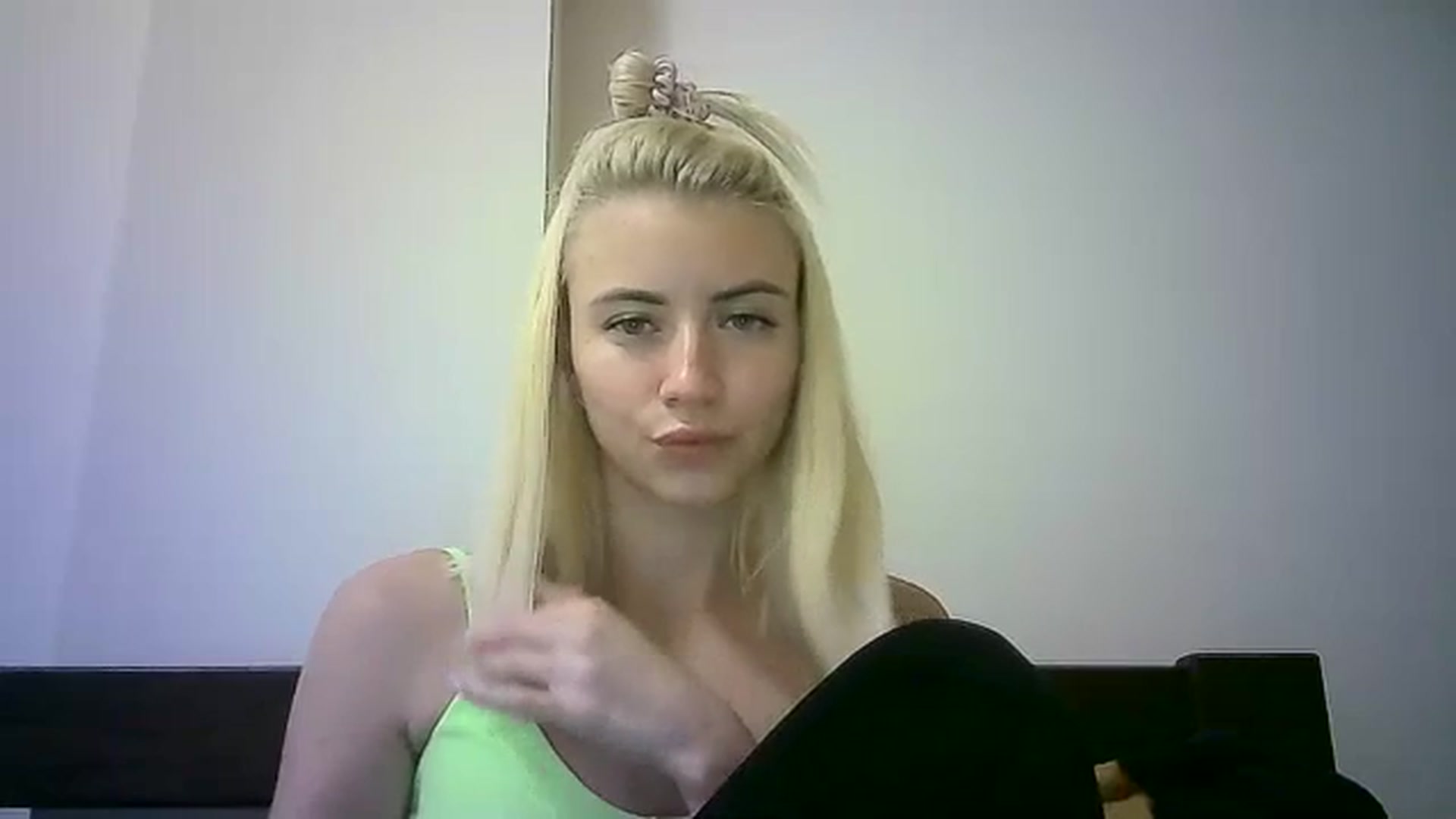 Gallery image thumbnail from Sulfate0's myfreecams stream on, 11/11/2023, 13:50 image 10 of 20