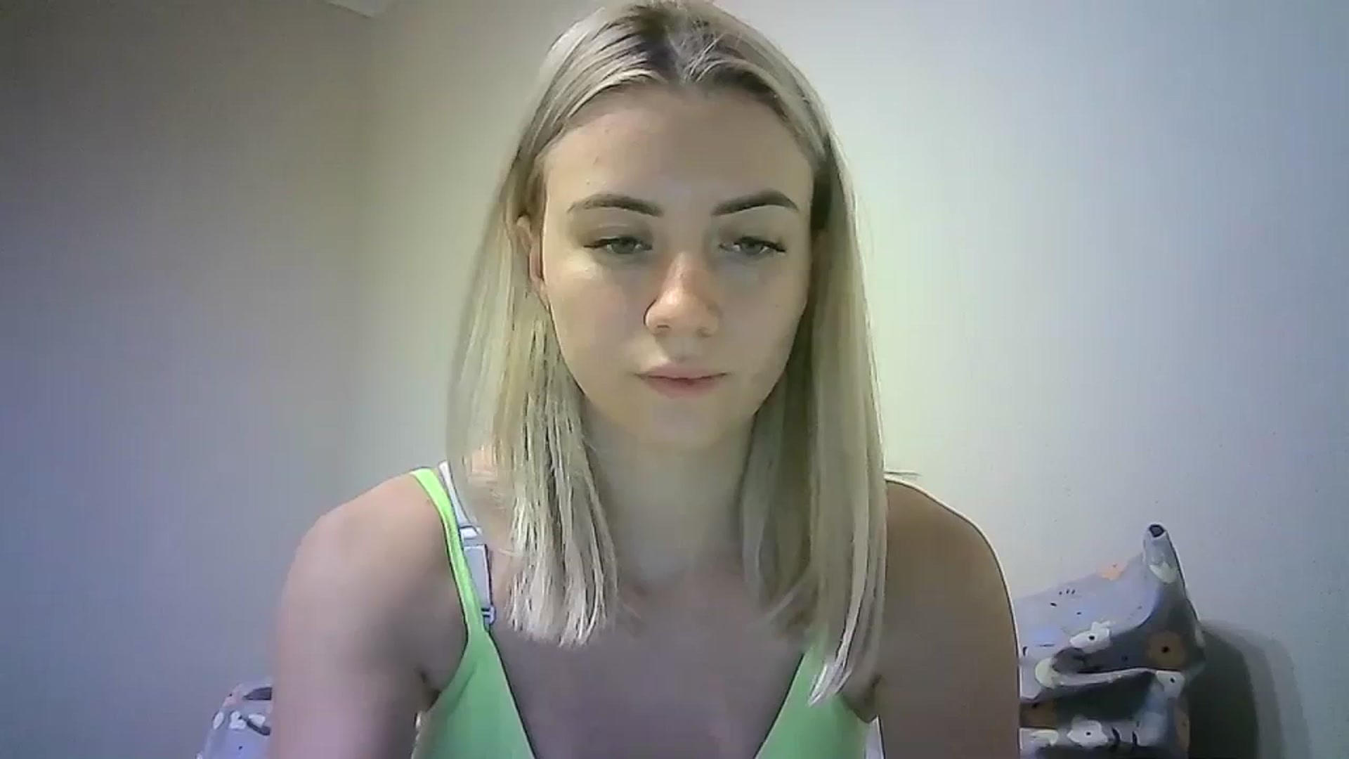 Gallery image thumbnail from Sulfate0's myfreecams stream on, 12/03/2023, 11:27 image 7 of 20